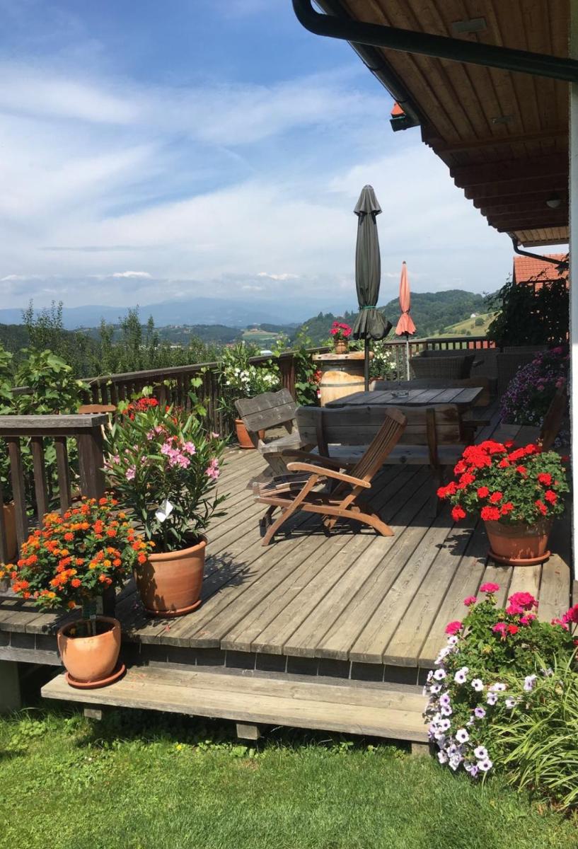 Deluxe Double Room with Balcony photo 3
