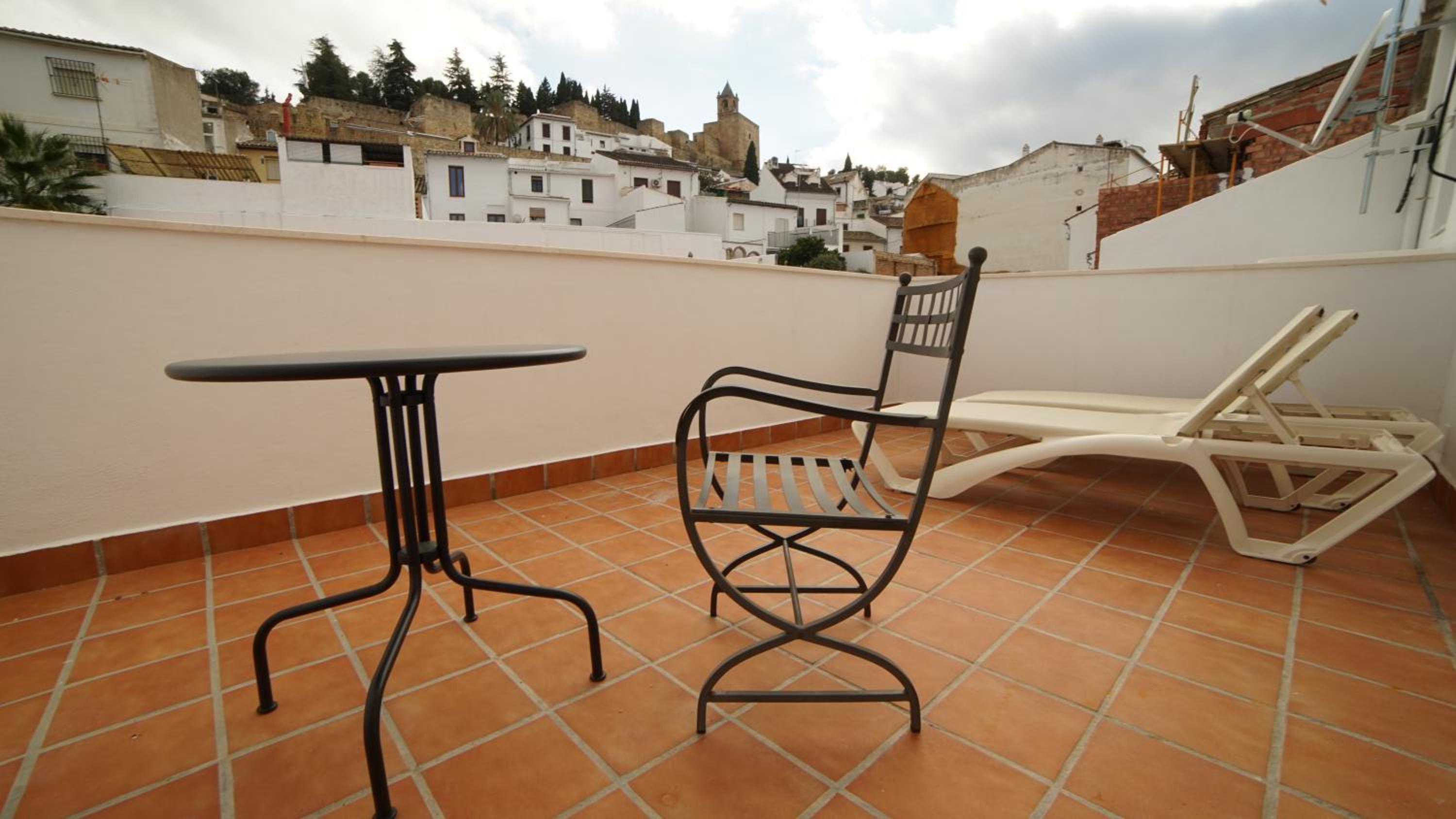 Deluxe Double Room with Castle View - Photo 5