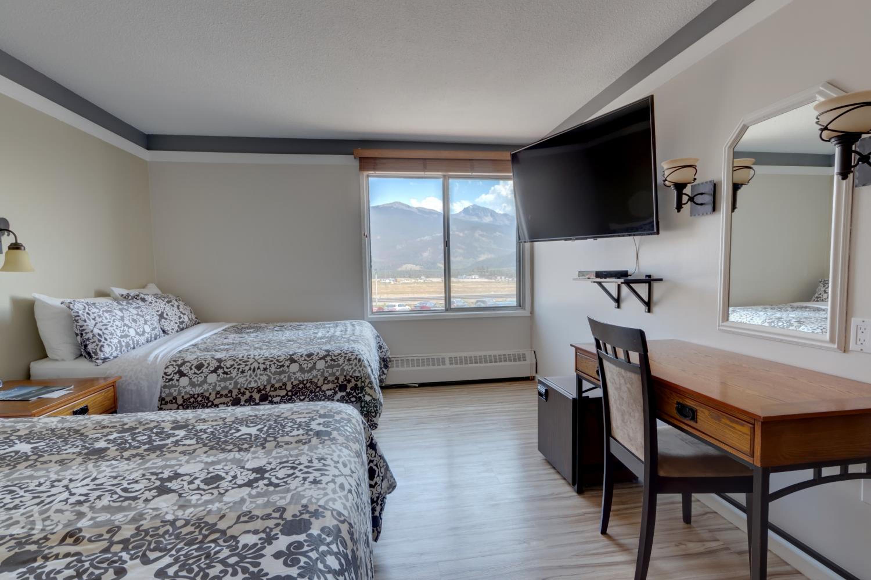 Premium Double Room with Mountain View photo 2