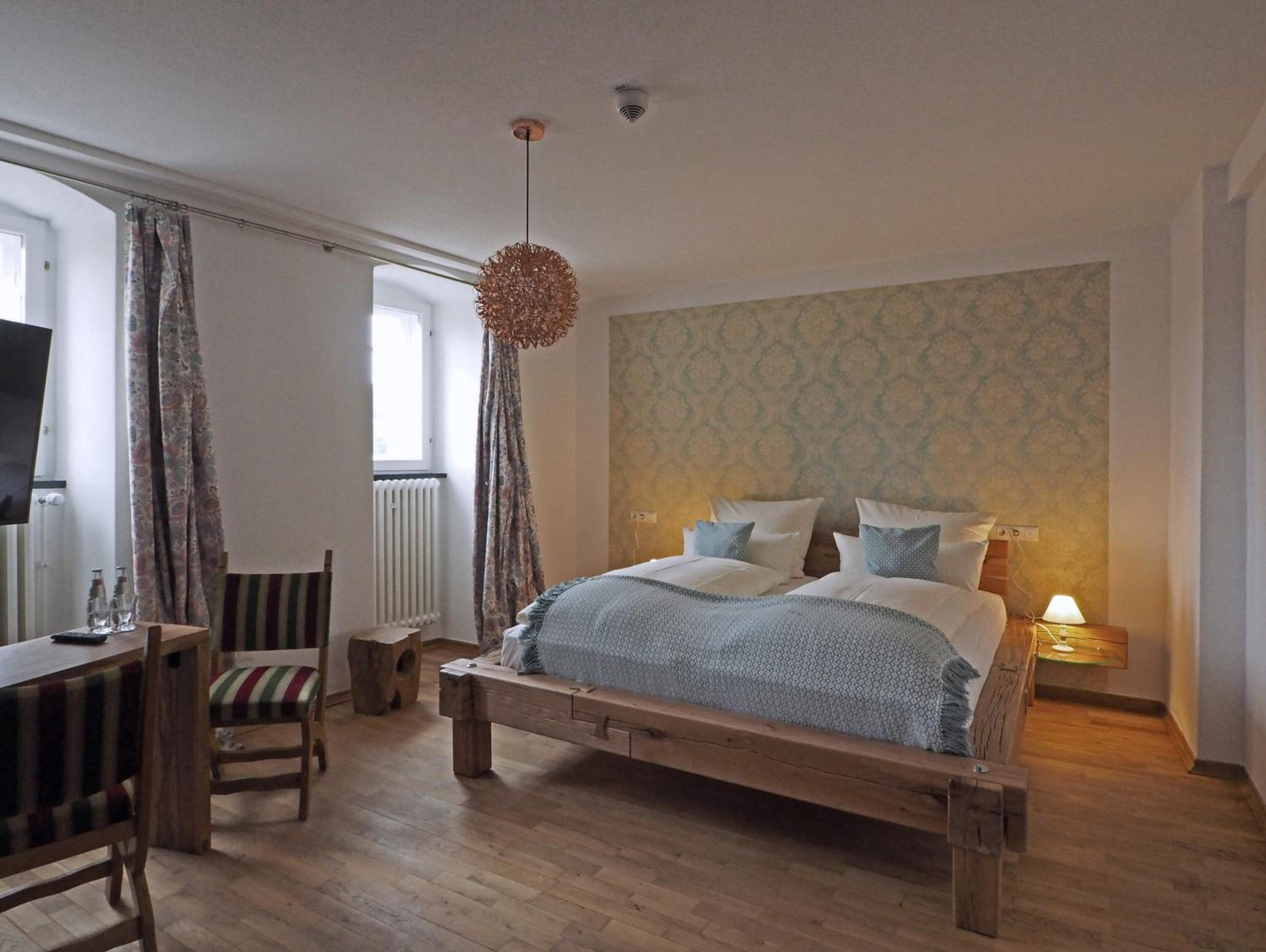 Deluxe Double Room with Shower