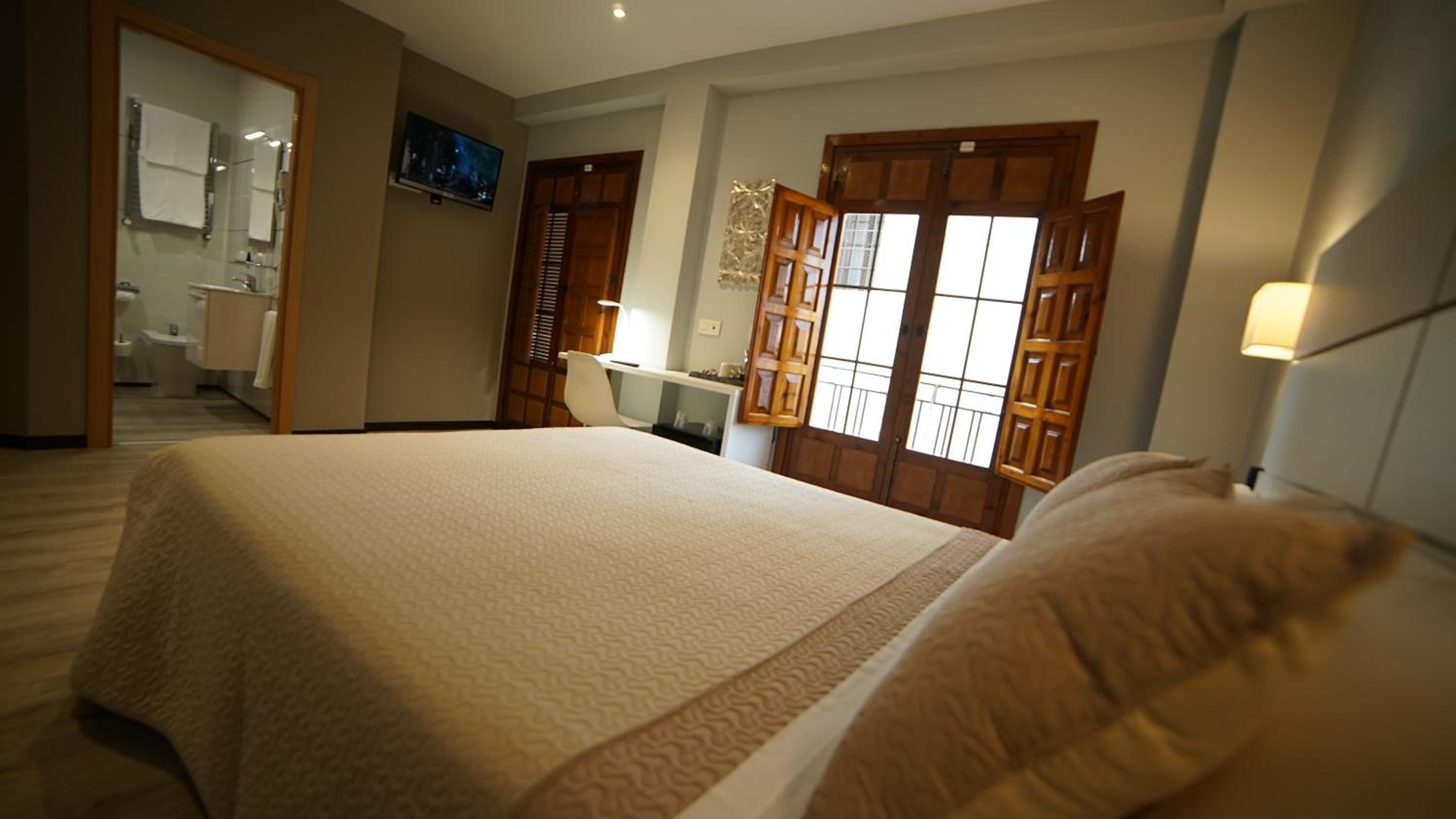Superior Double Room - Photo 10
