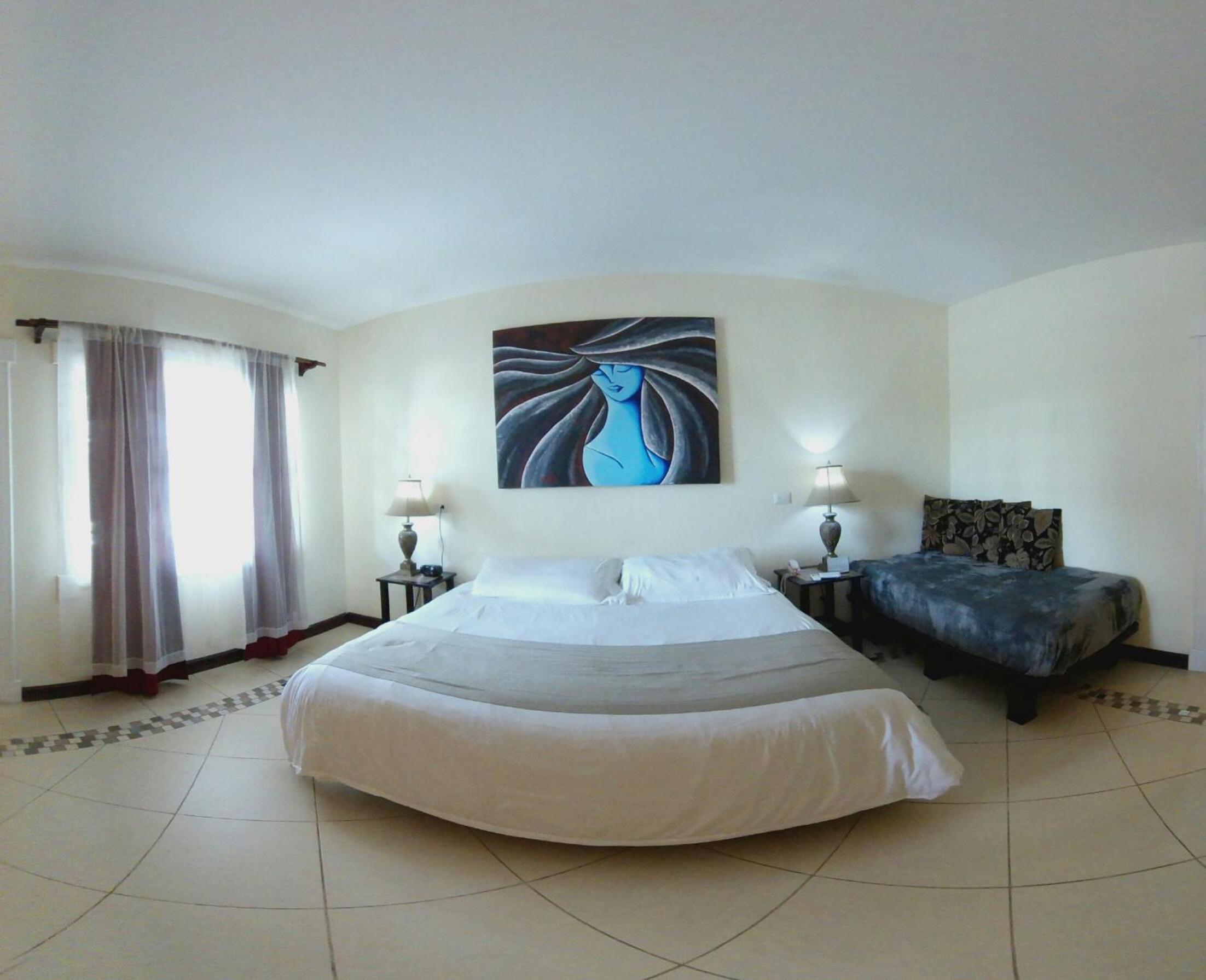 Standard Suite photo 1