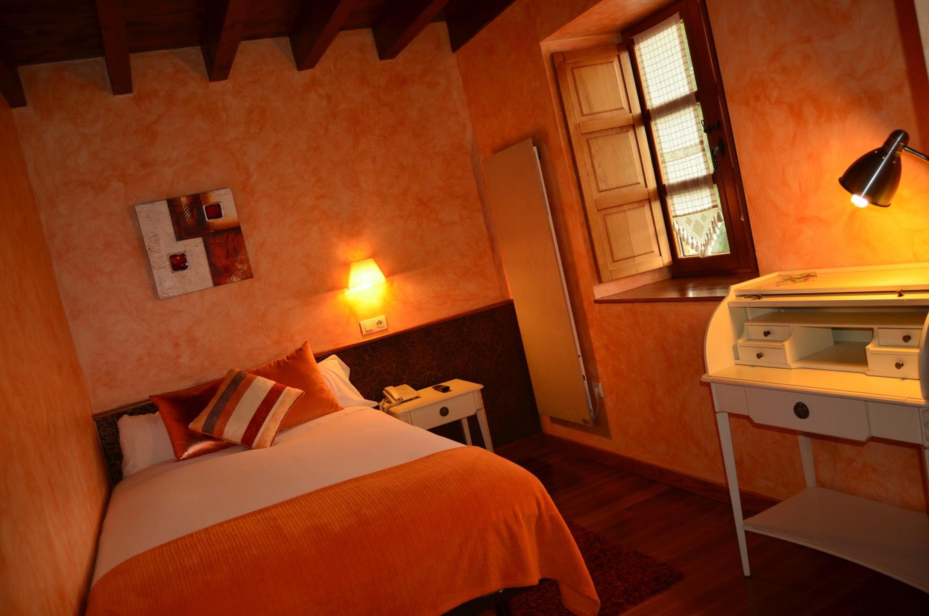 Single Room photo 2
