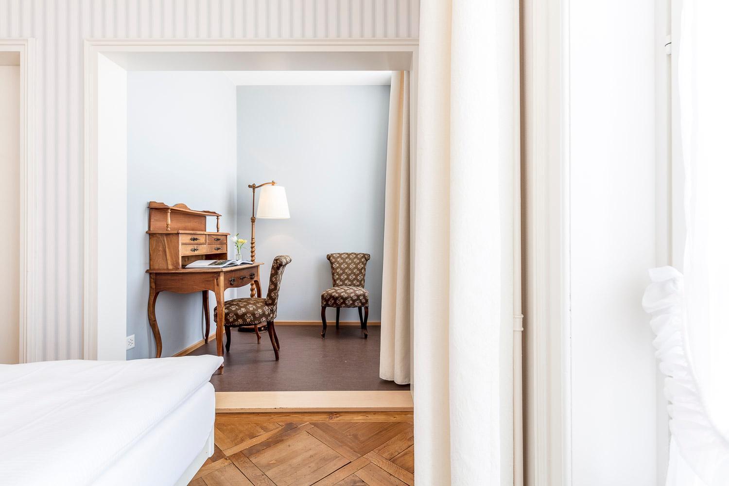 Superior Double Room with Balcony - Photo 7