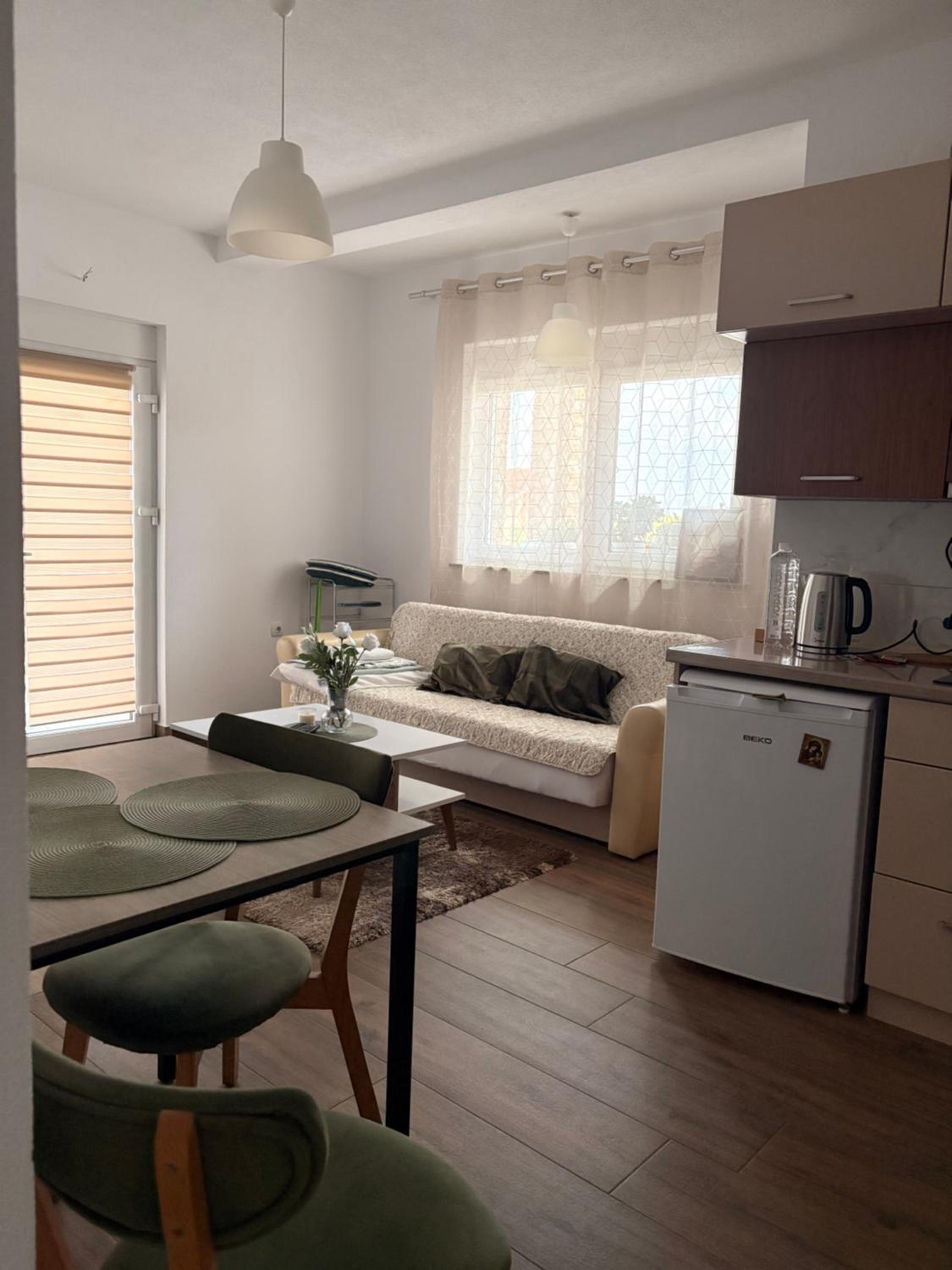 Apartment - Ground Floor photo 2