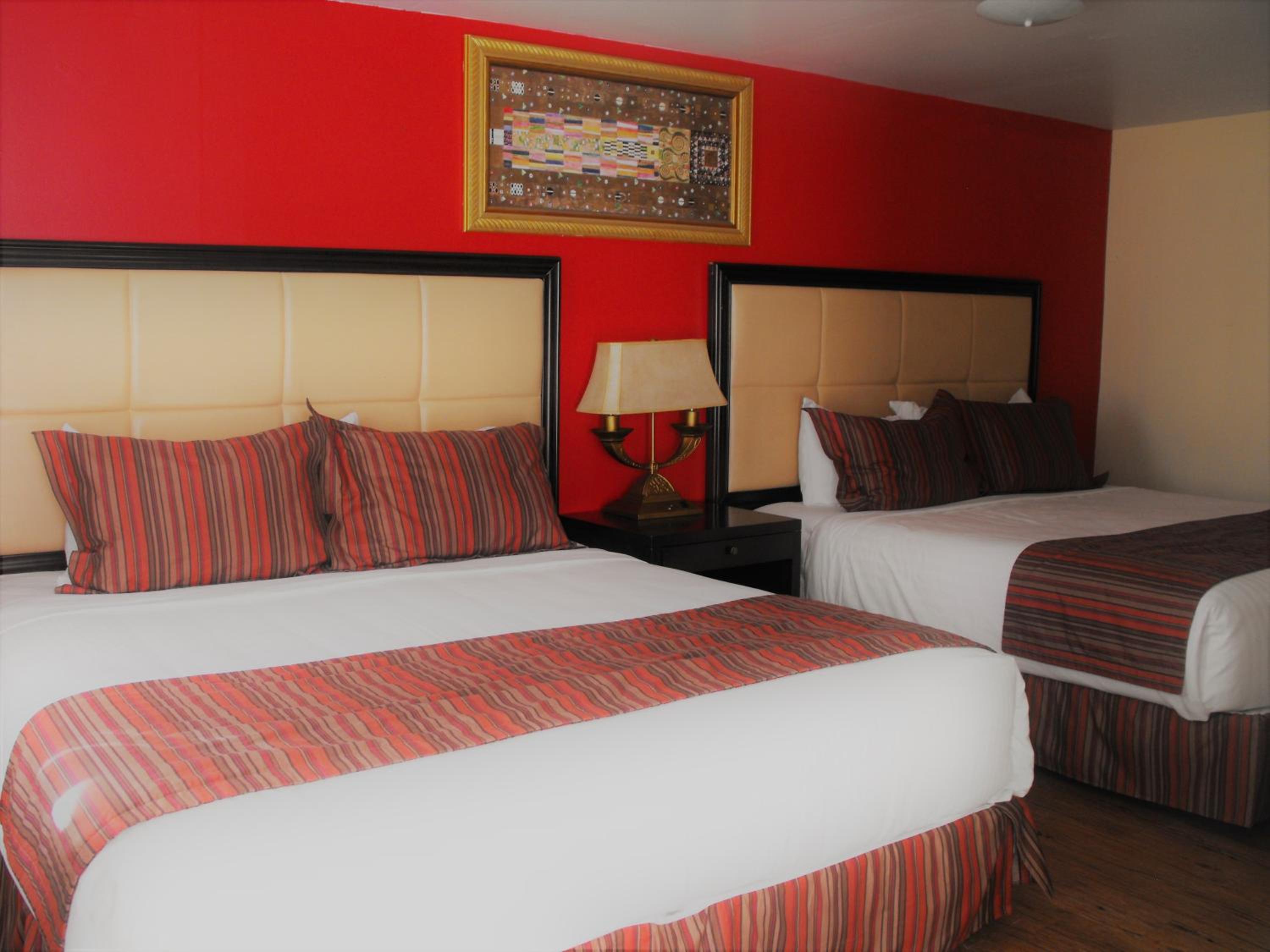 Superior King Suite photo 1