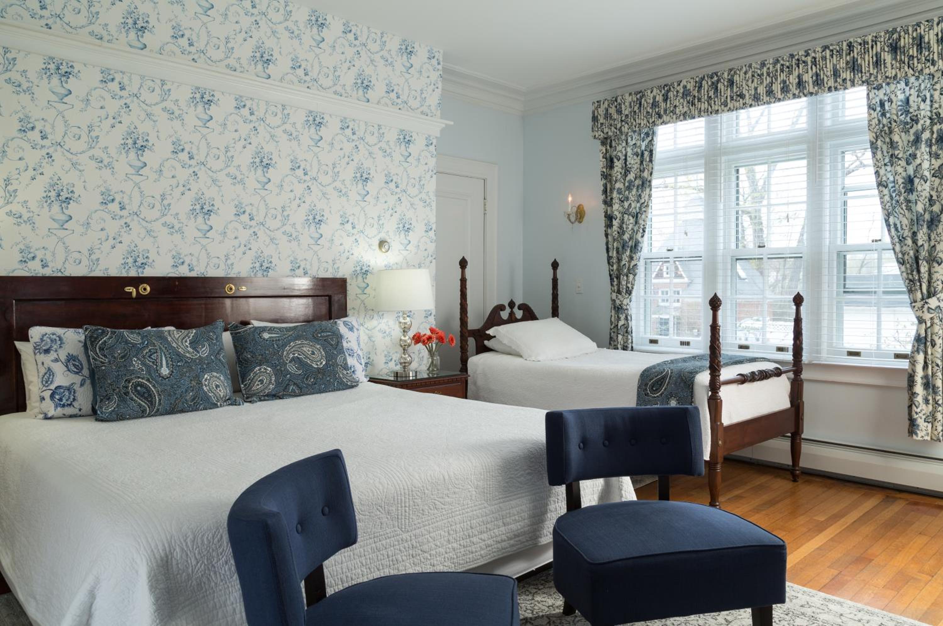 Room 10 - Estate King Room (Disability Access)