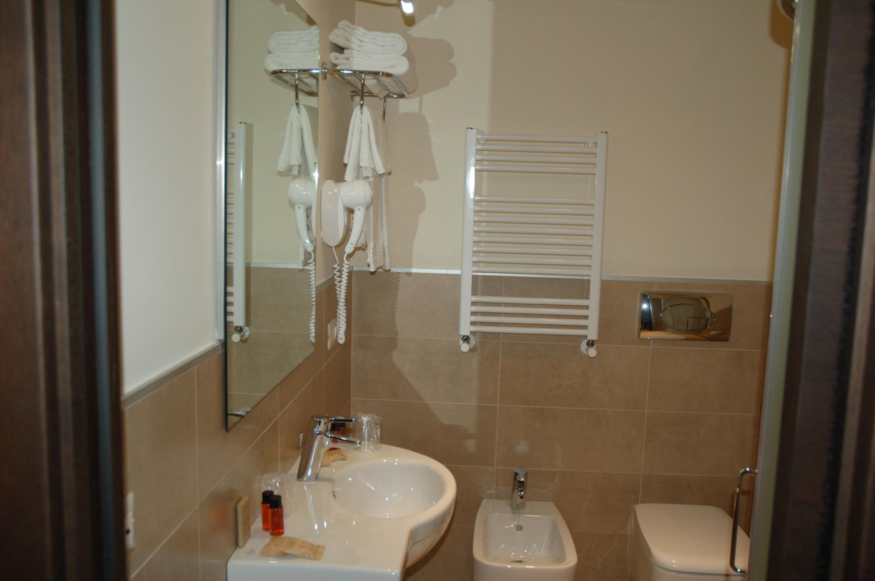 Standard Single Room with Balcony photo 2