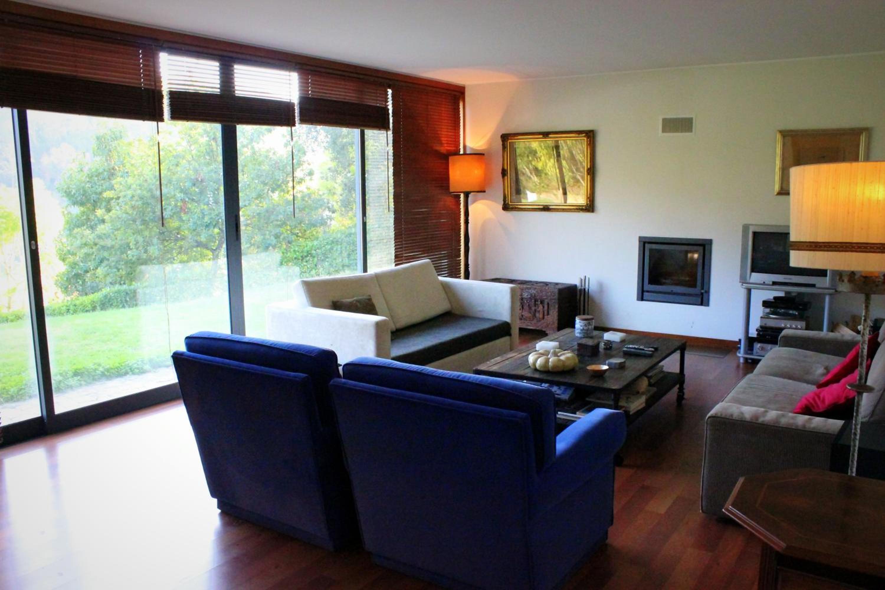 Three-Bedroom House photo 1