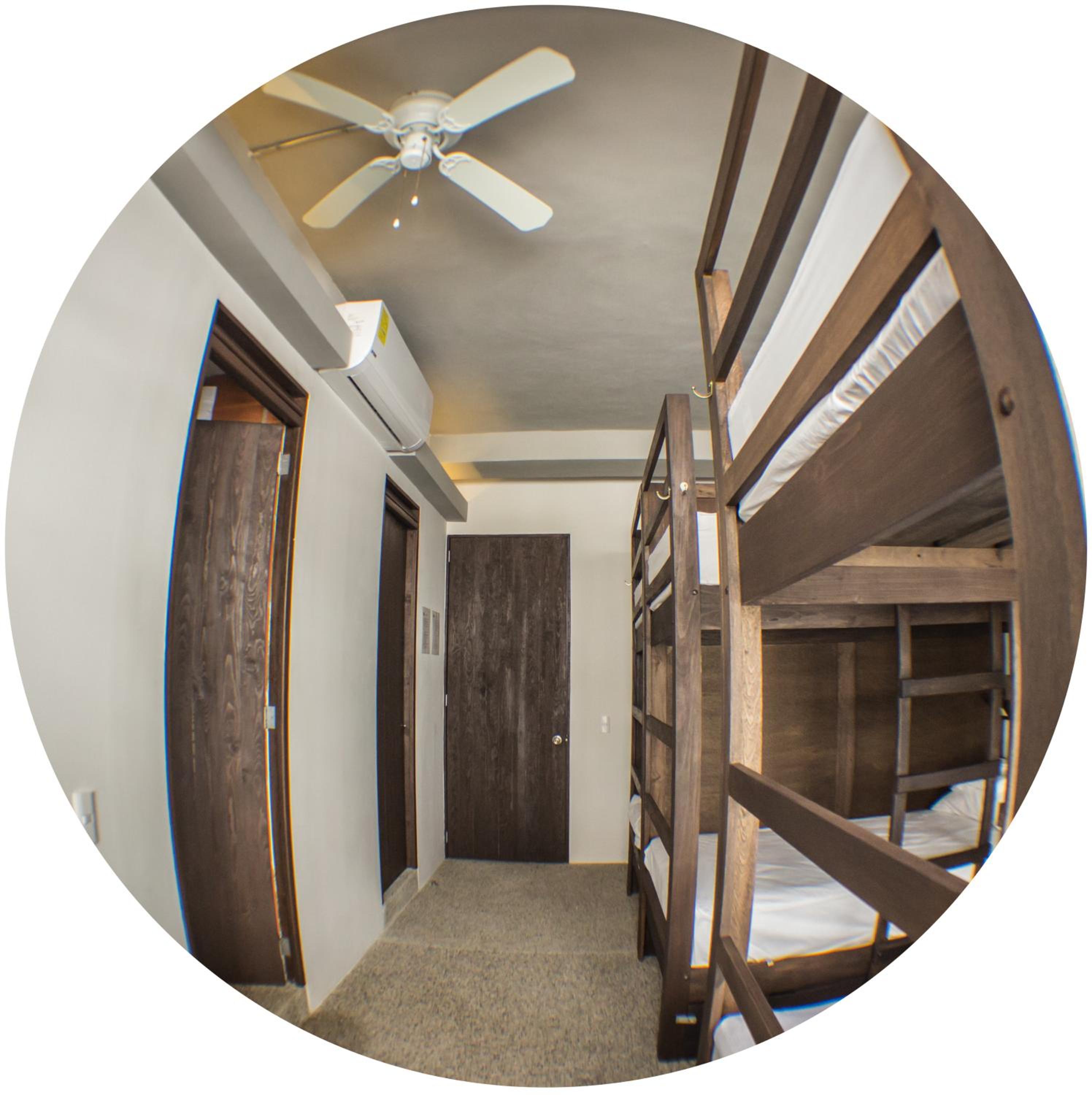 Single Bed in 6-Bed Dormitory Room - La Doña photo 3