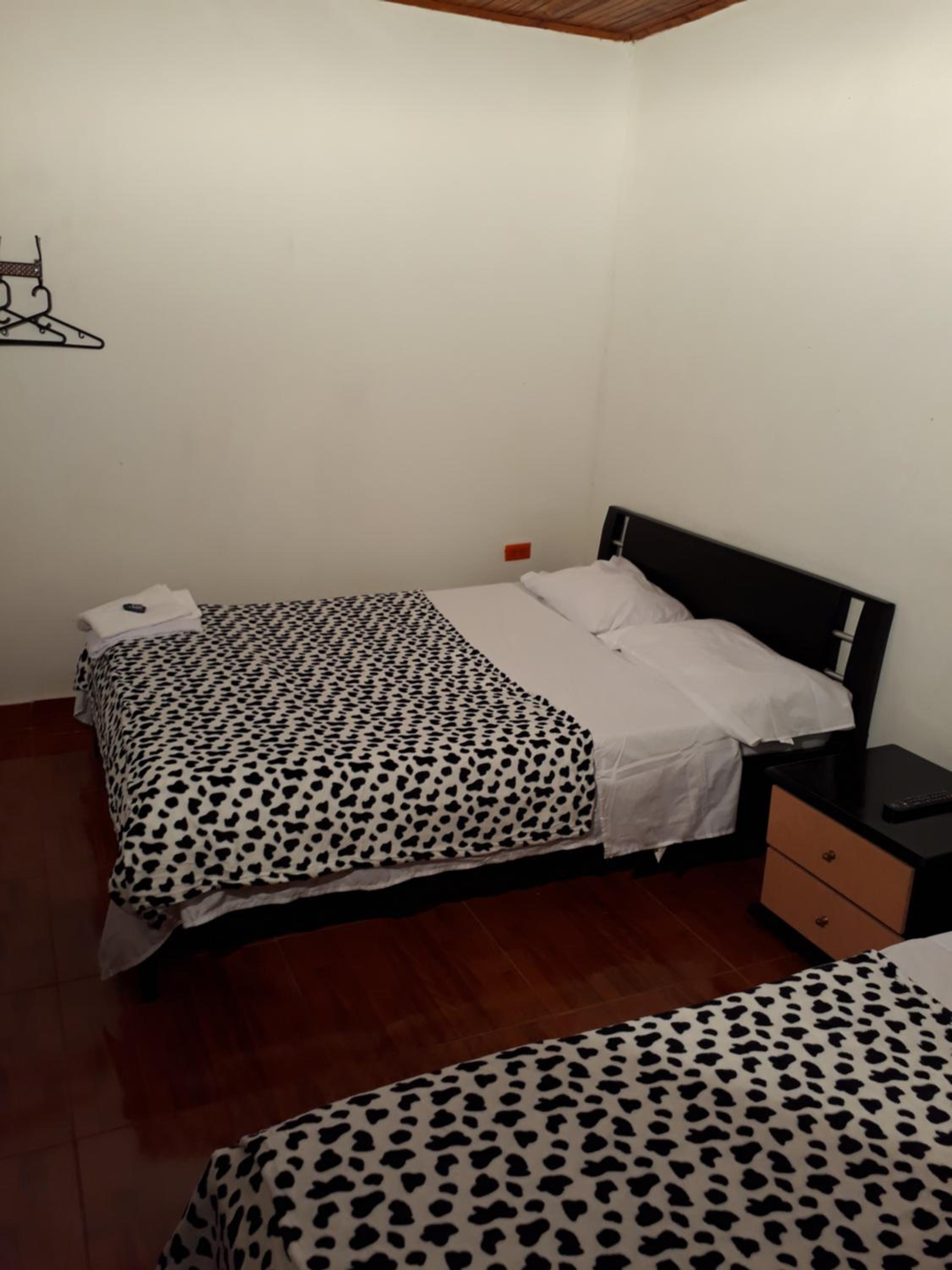 Twin Room with Private Bathroom photo 2