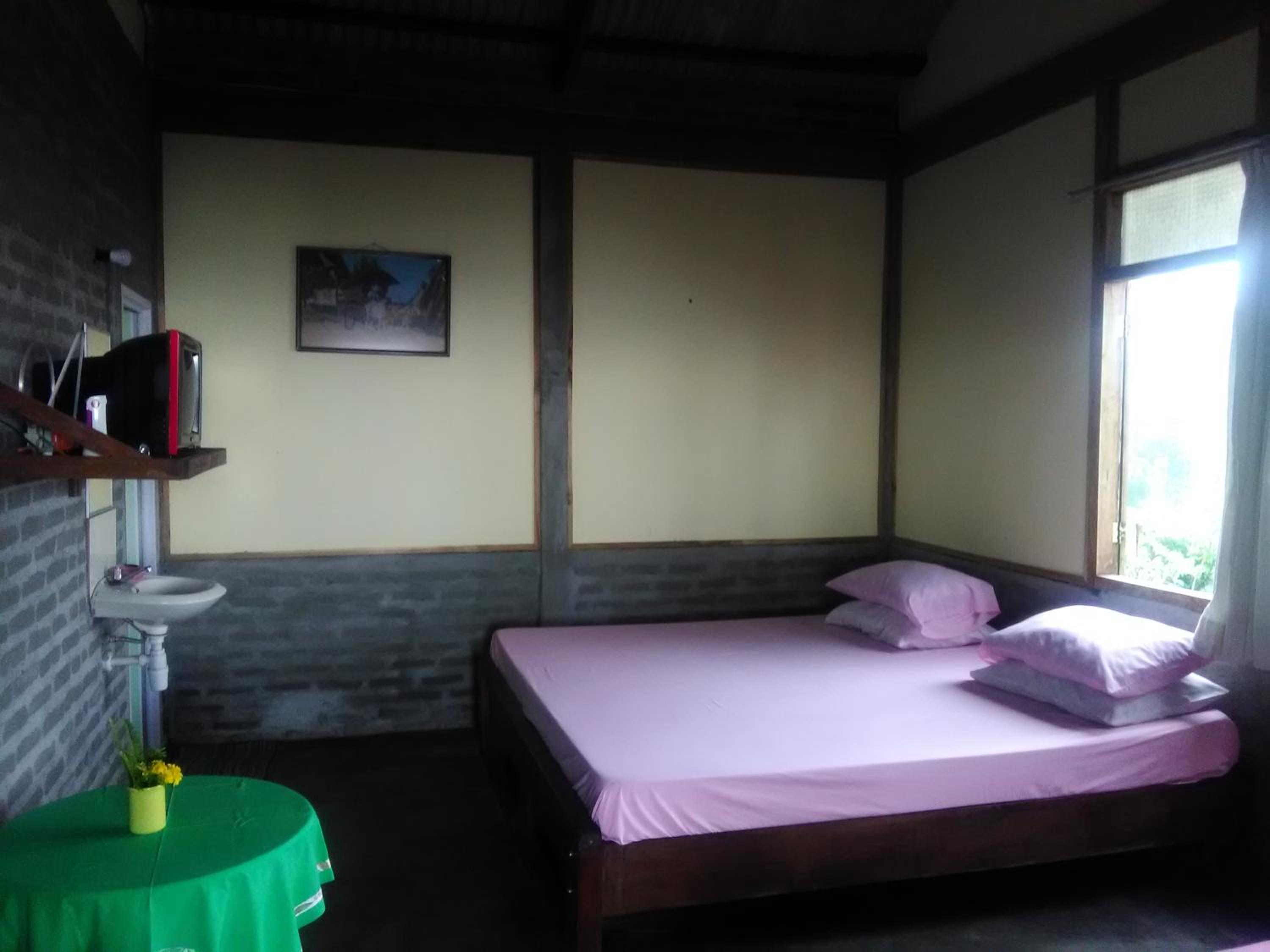 Standard Twin Room - Photo 3