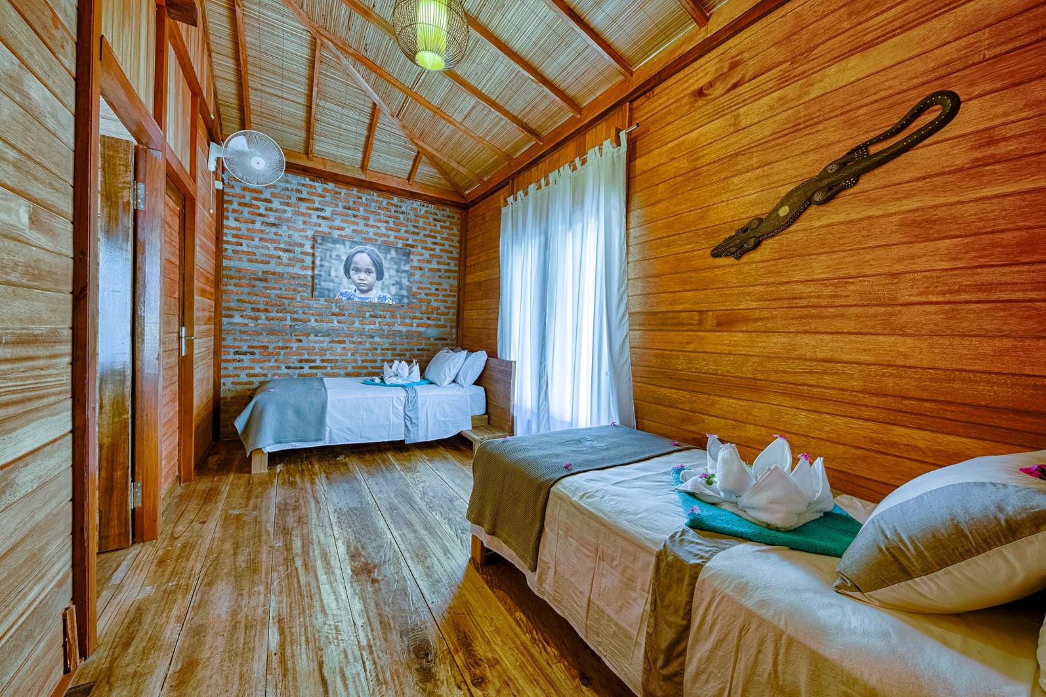 Family Garden Cottage - Photo 3