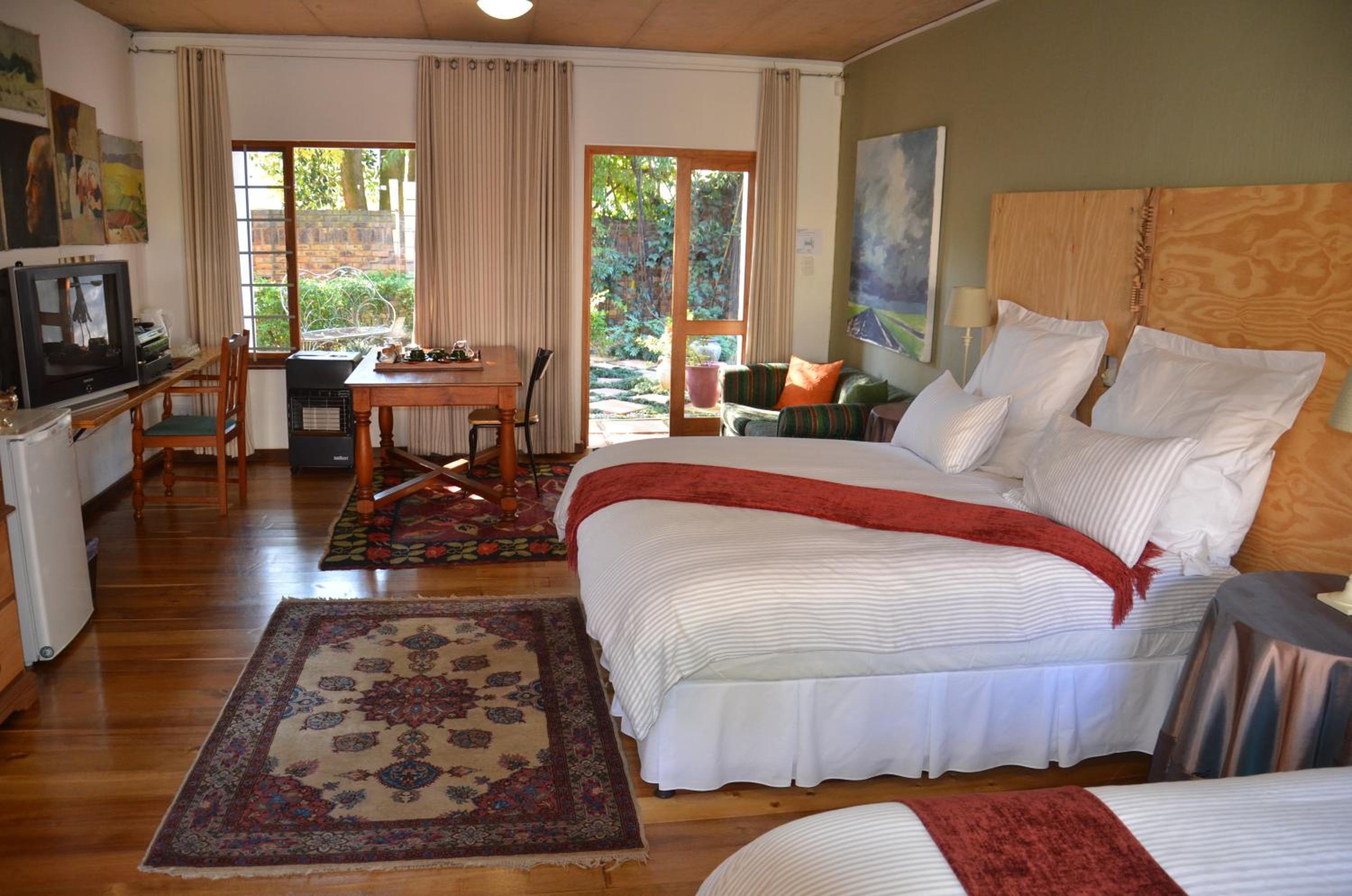 Standard Triple Room photo 2