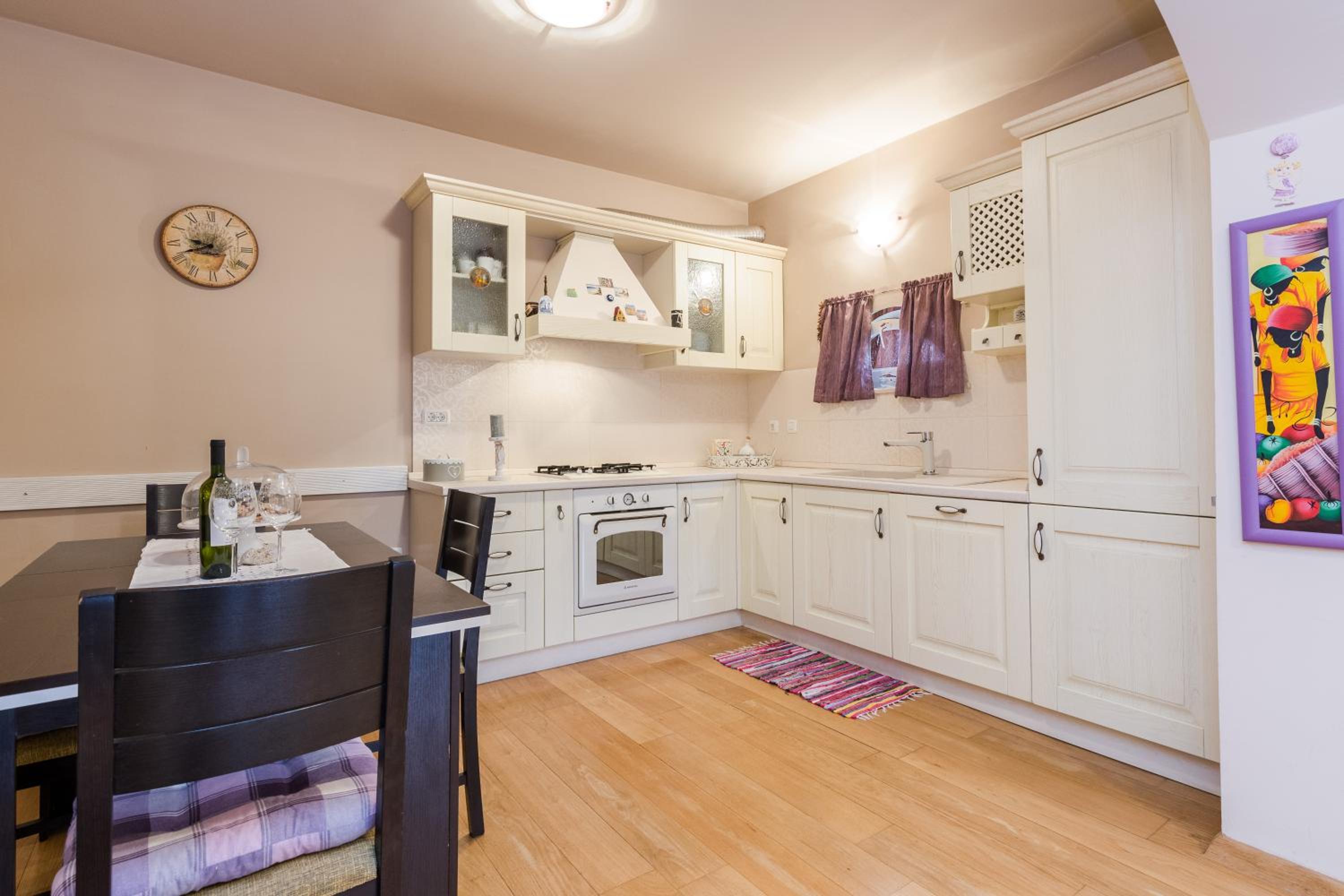 Two-Bedroom Apartment with Terrace photo 2