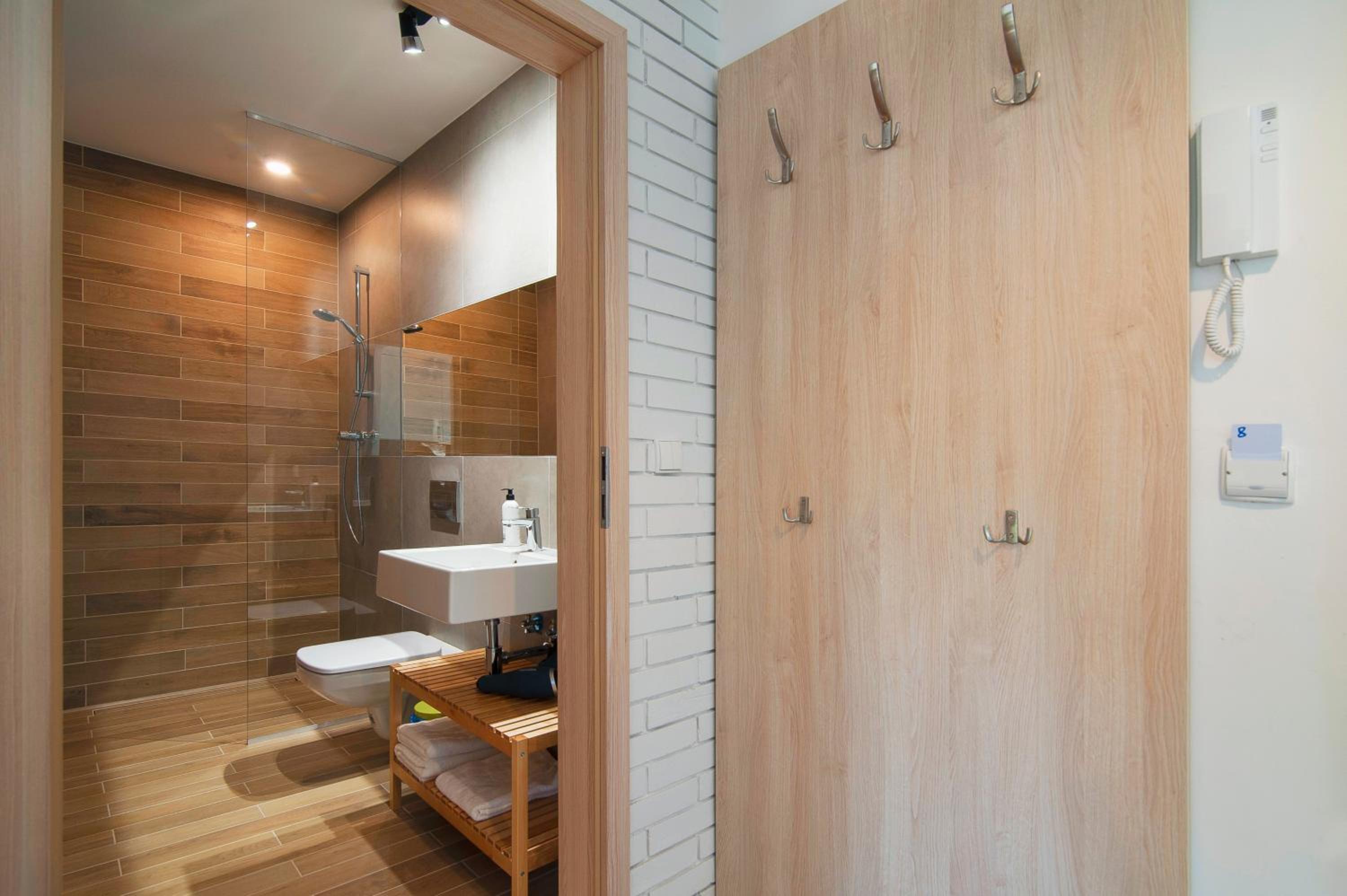 Apartment with Mountain View - Photo 28