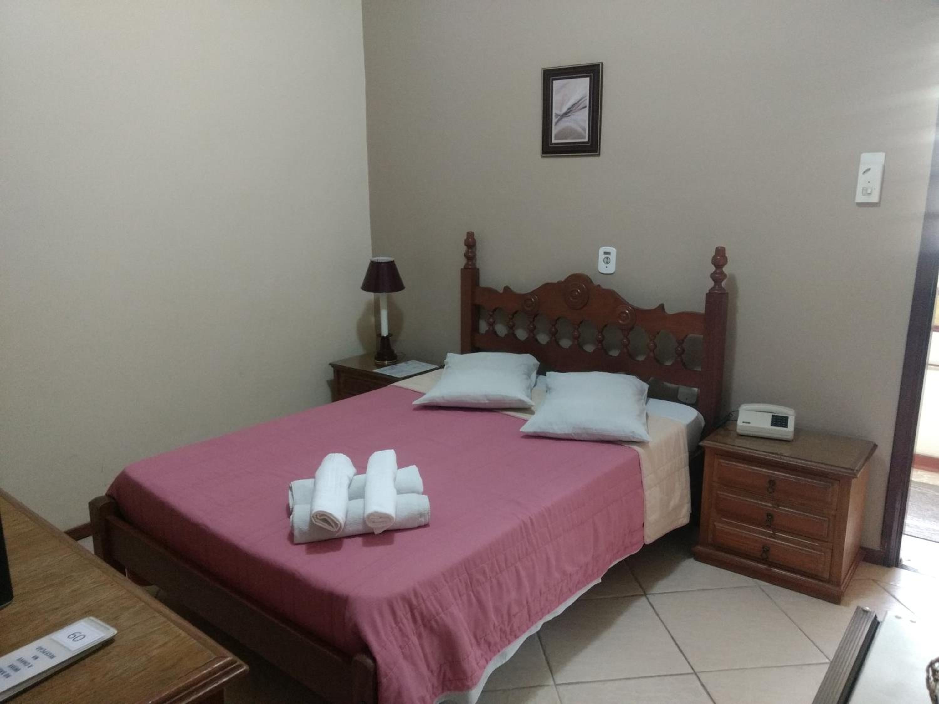 Standard Double or Twin Room photo 1
