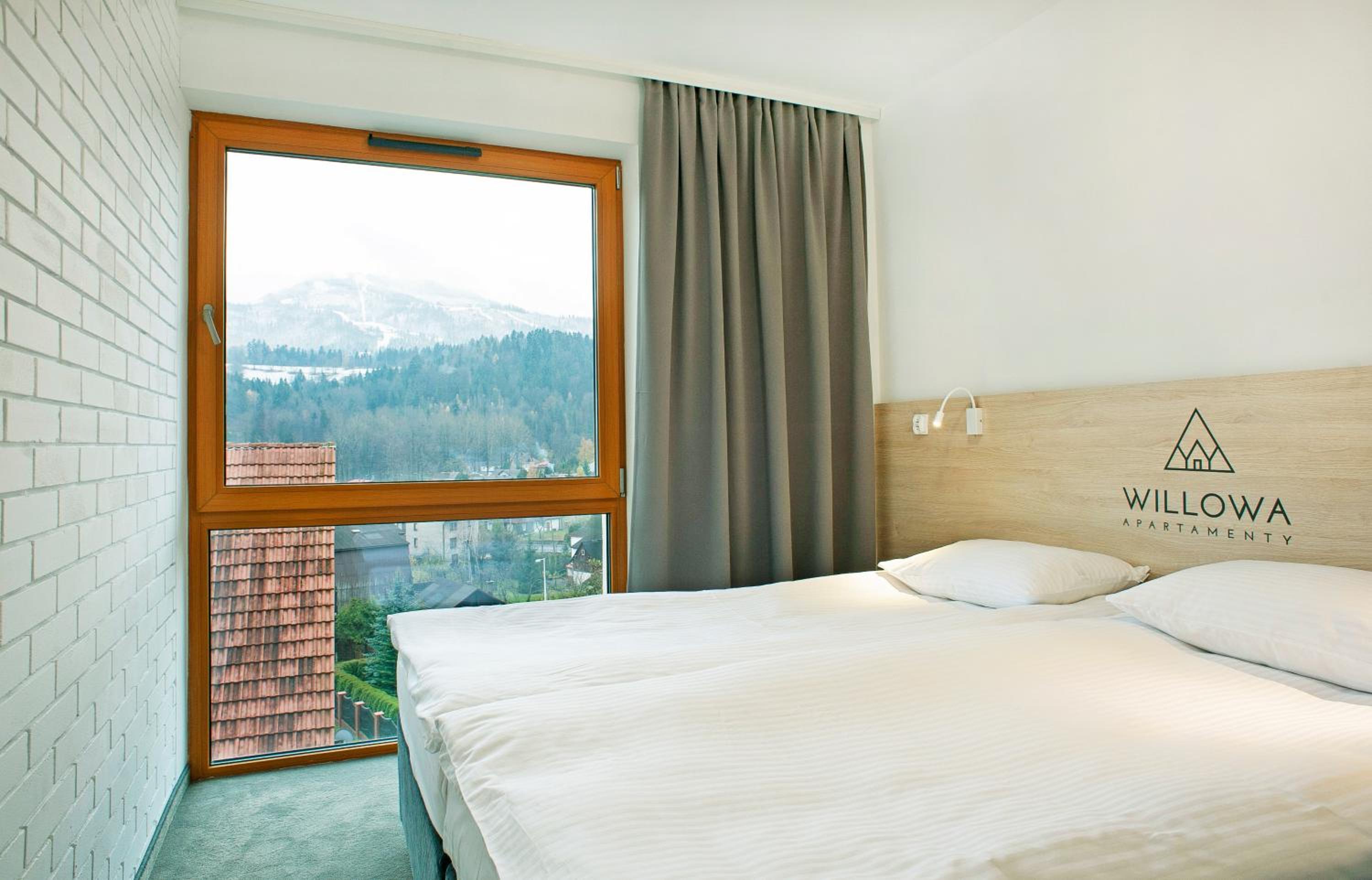 Apartment with Mountain View - Photo 10
