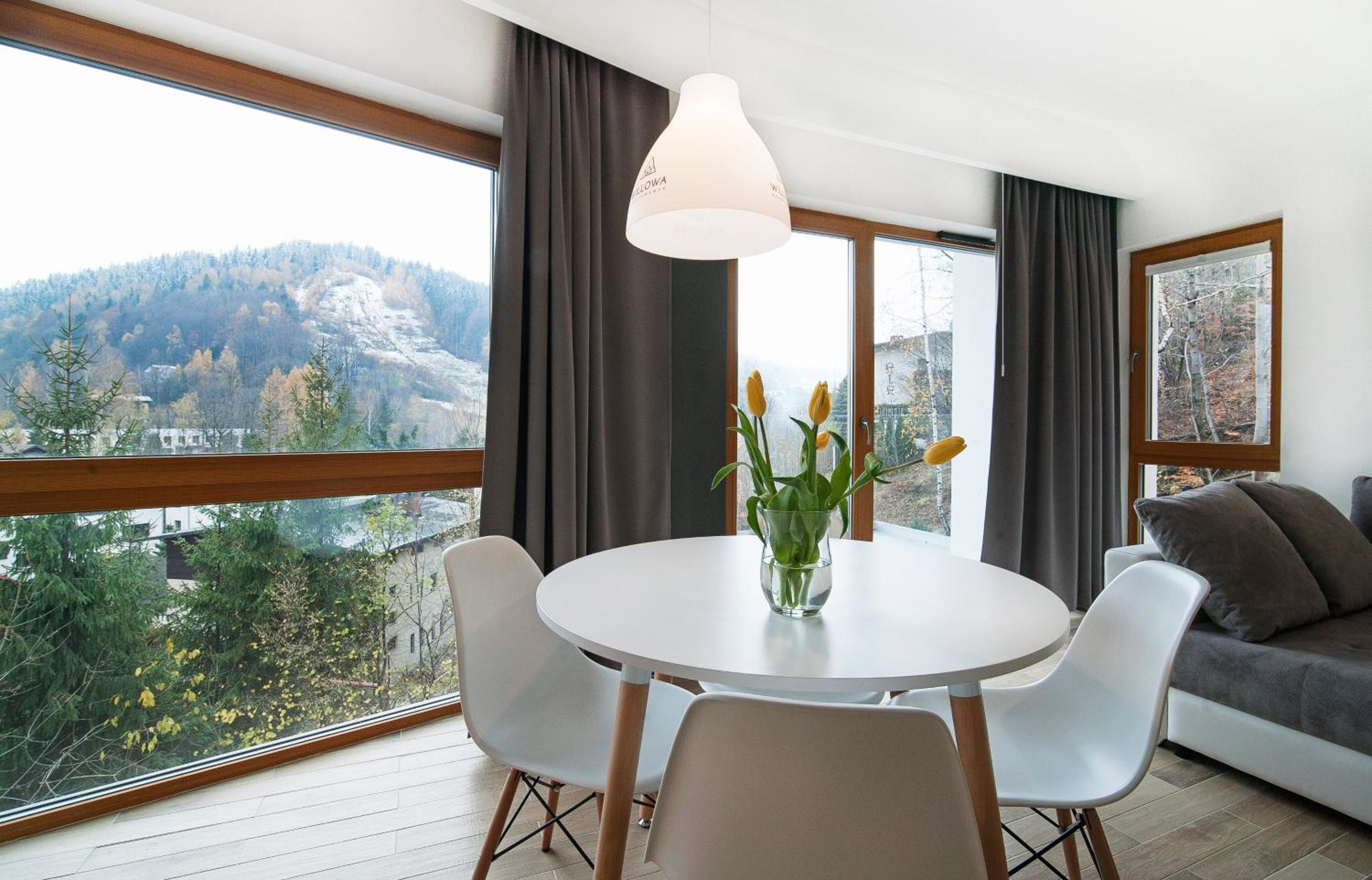 Apartment with Mountain View - Photo 6
