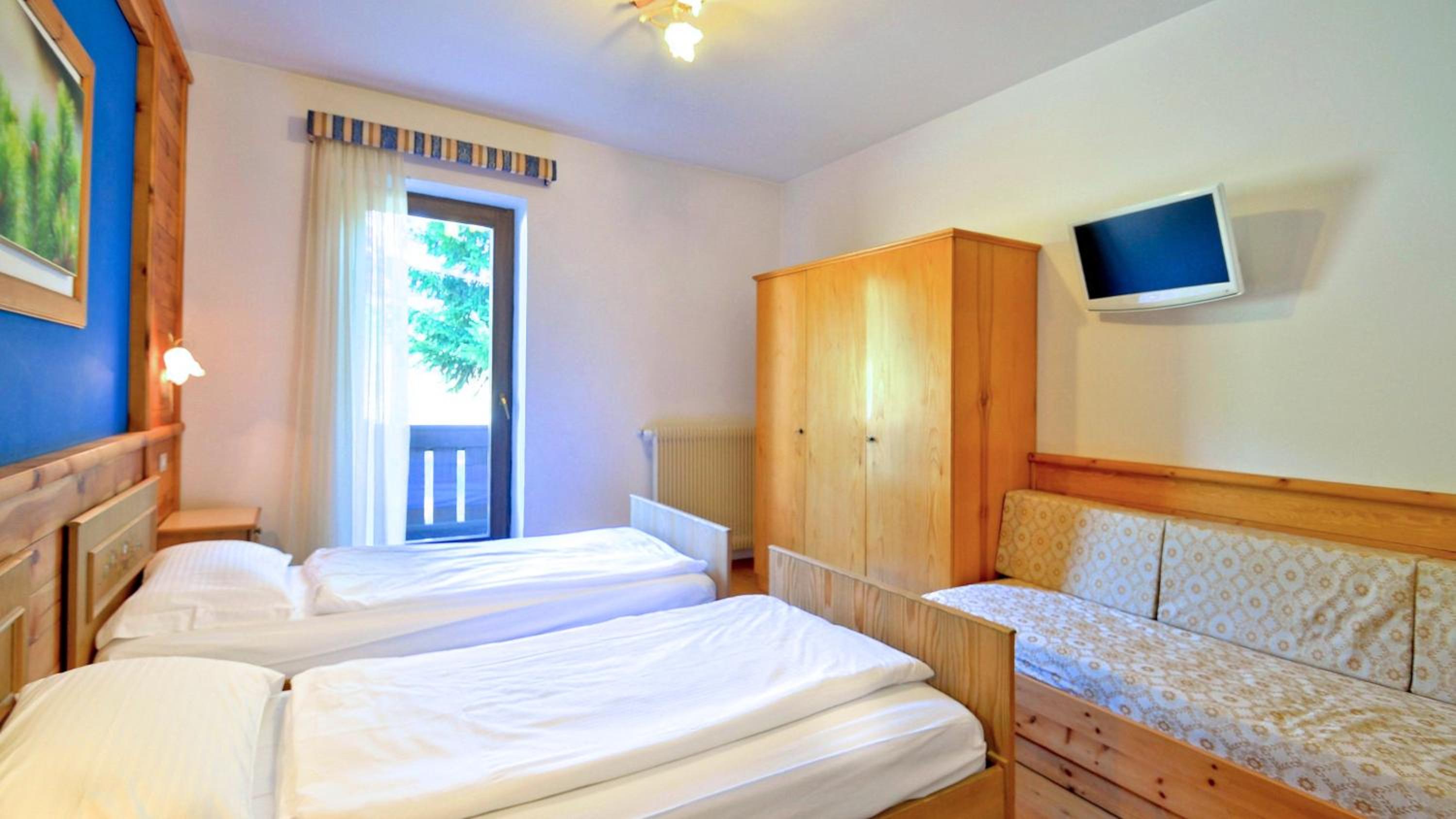 Comfort Room with Balcony