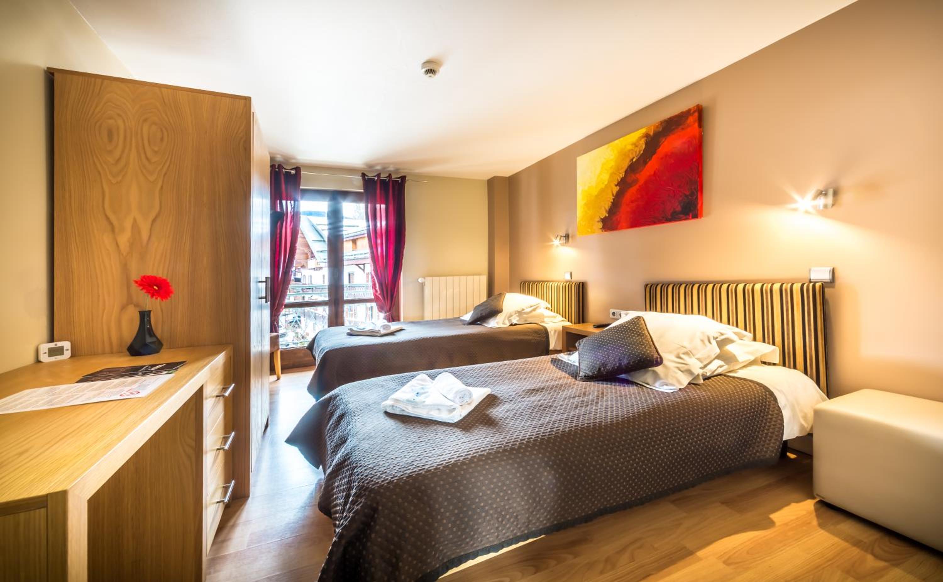 Small Twin Room photo 1
