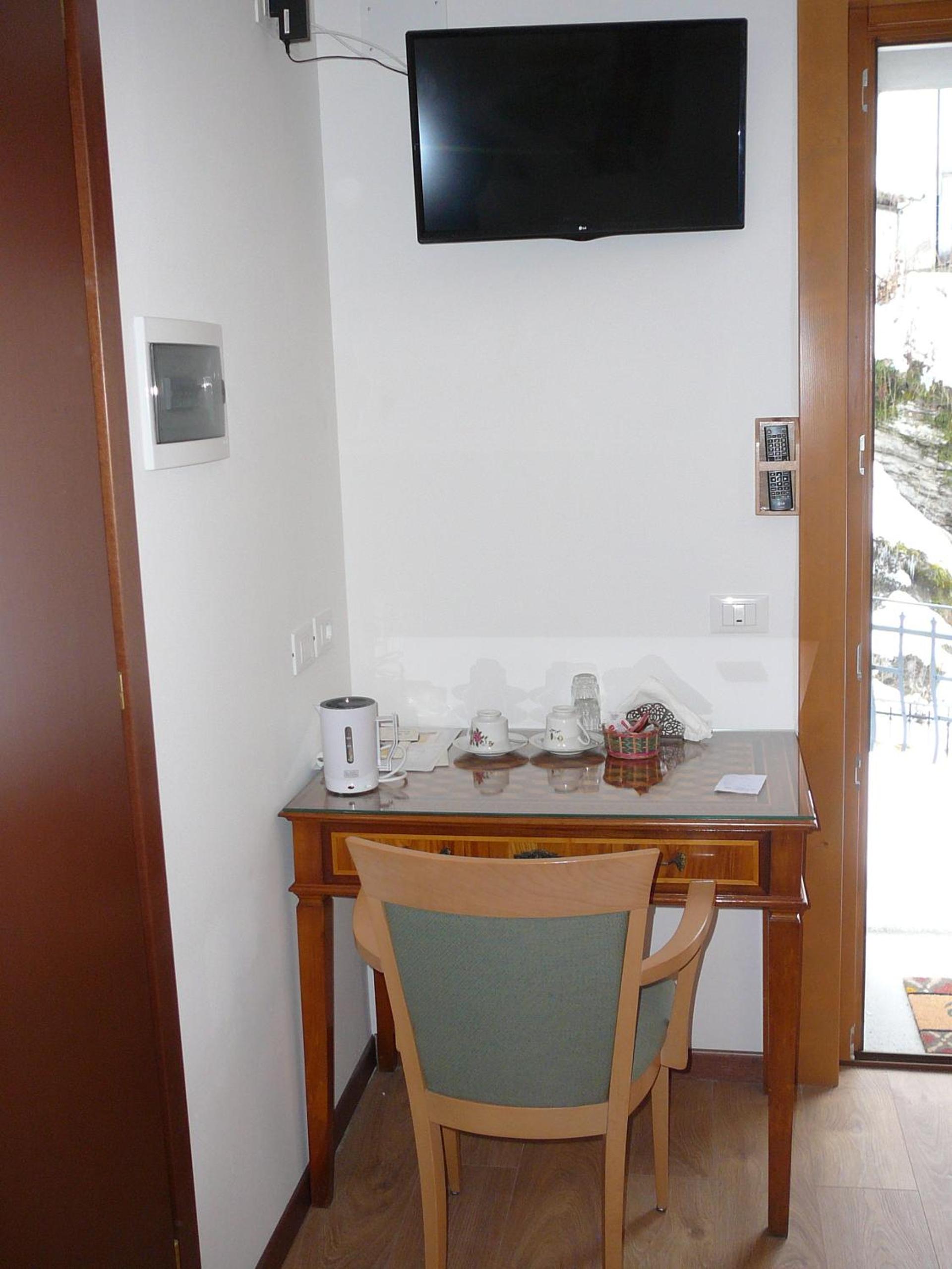 Double Room - Photo 3