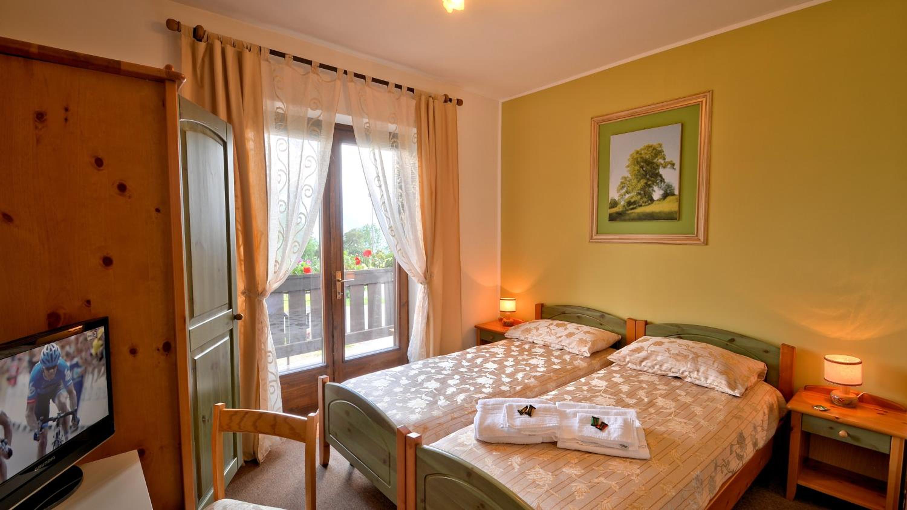 Classic Double or Twin Room with Balcony