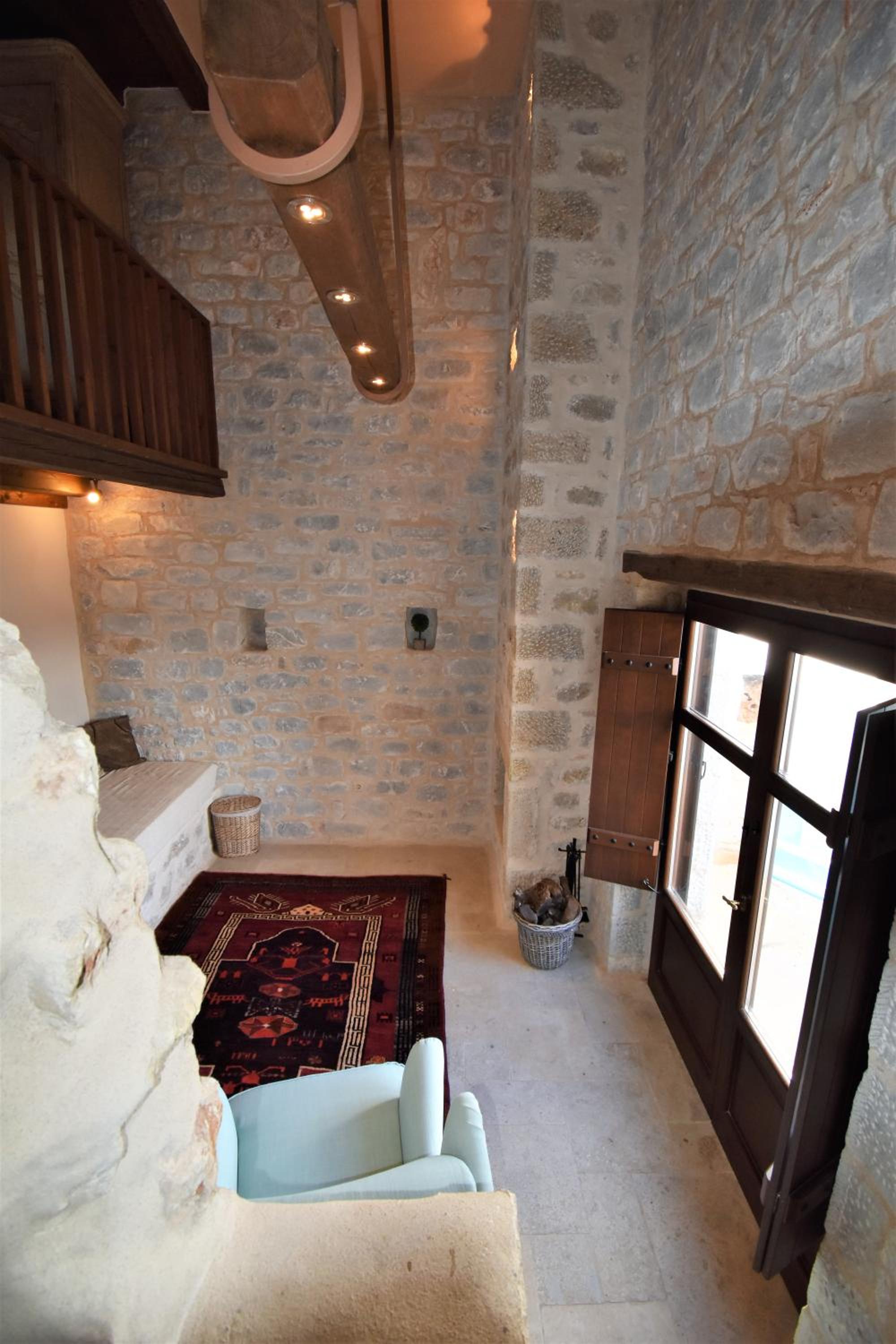 Loft Suite - Photo 2