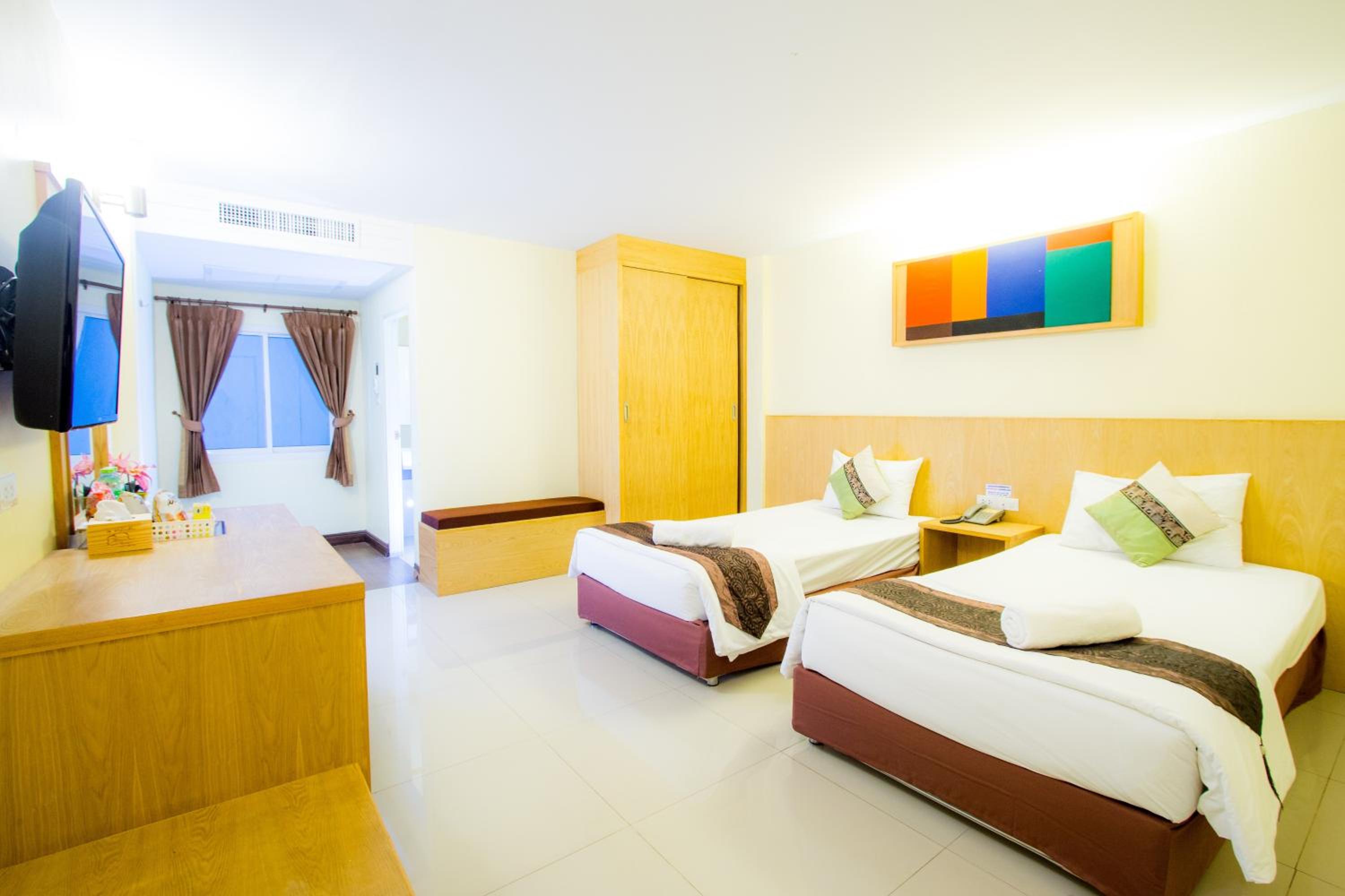 Standard Twin Room