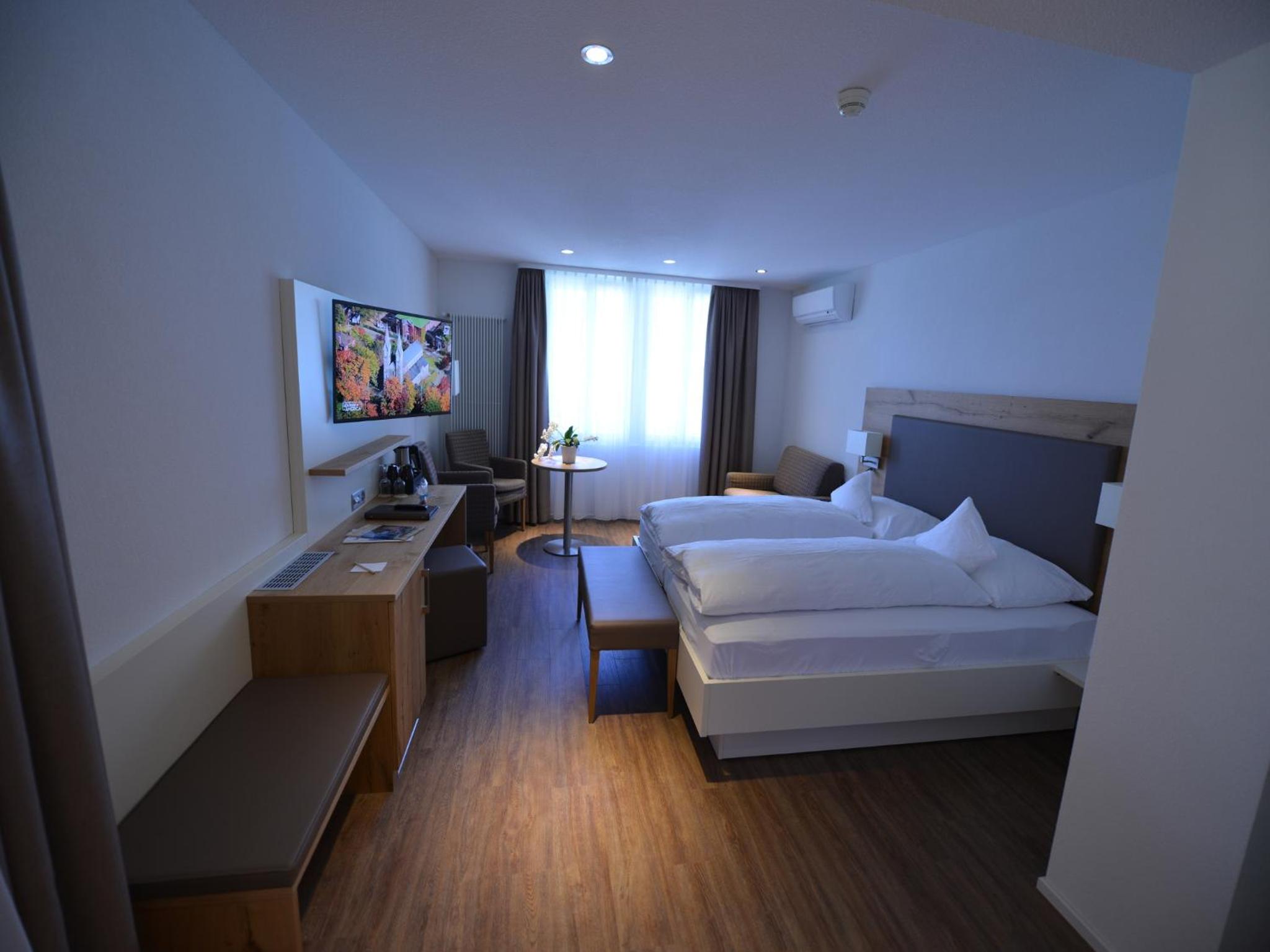 Superior Double Room Plus with Lake View photo 2