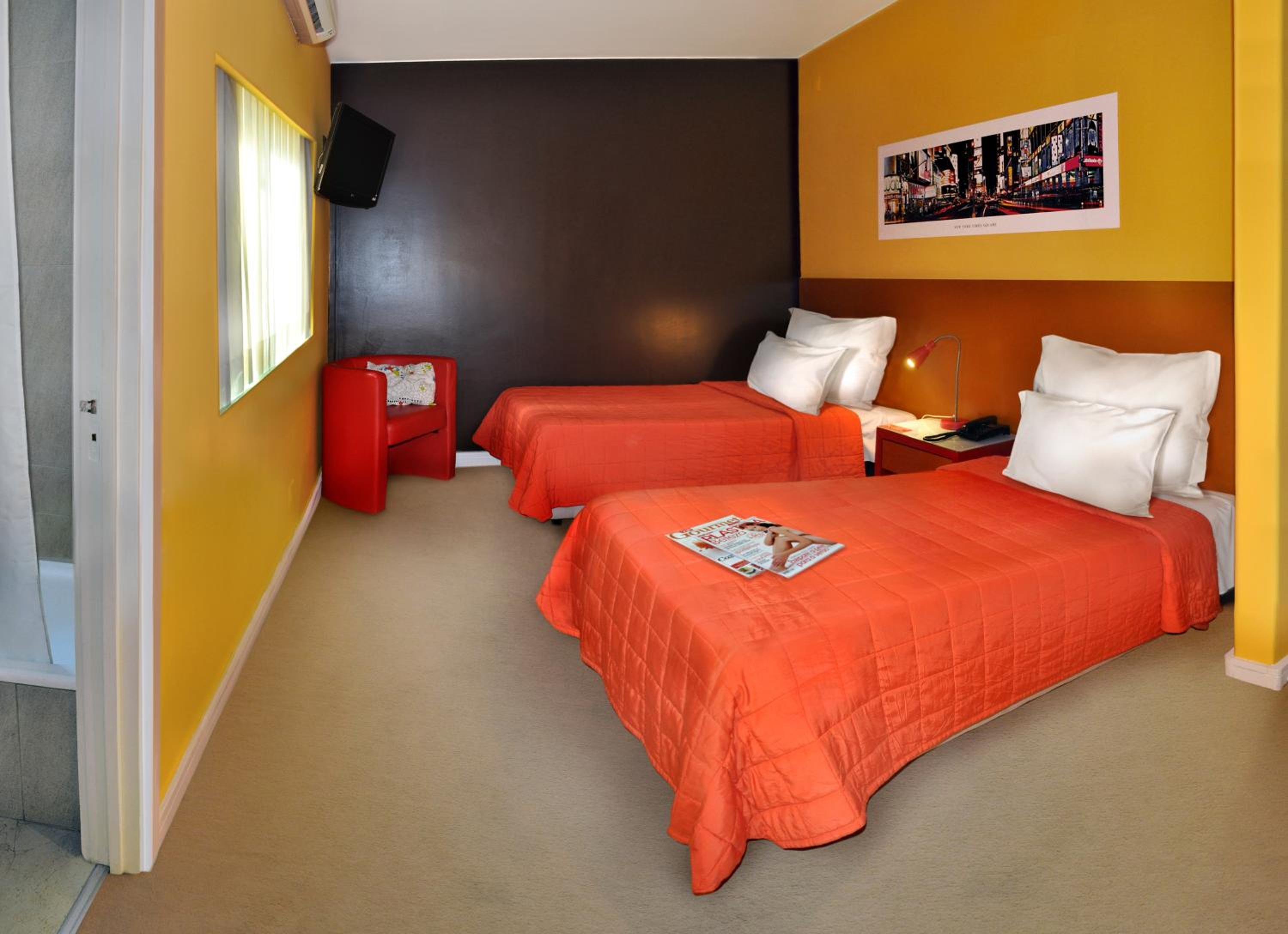 Premium Twin Room photo 3