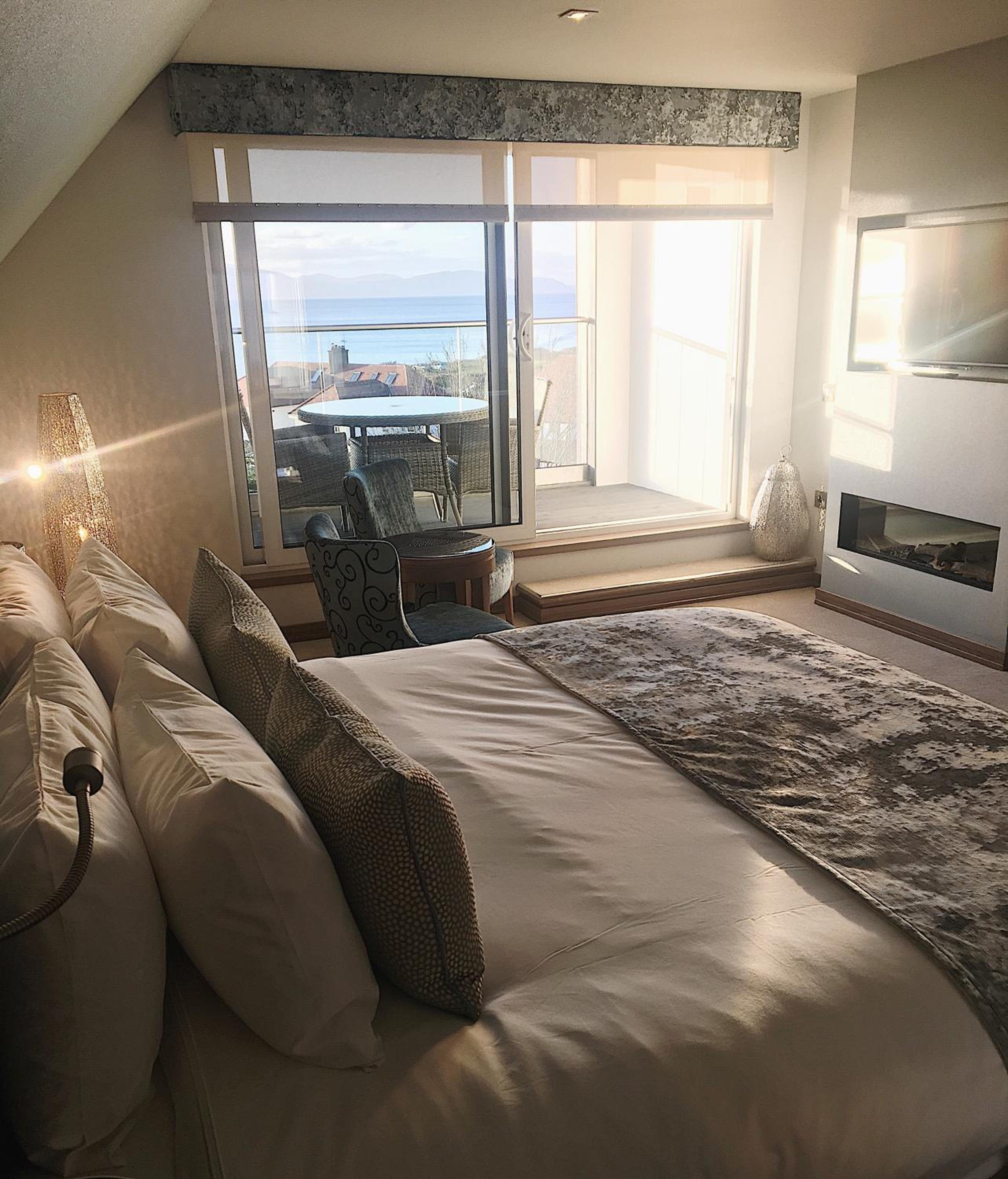 Deluxe Double Room with Shower