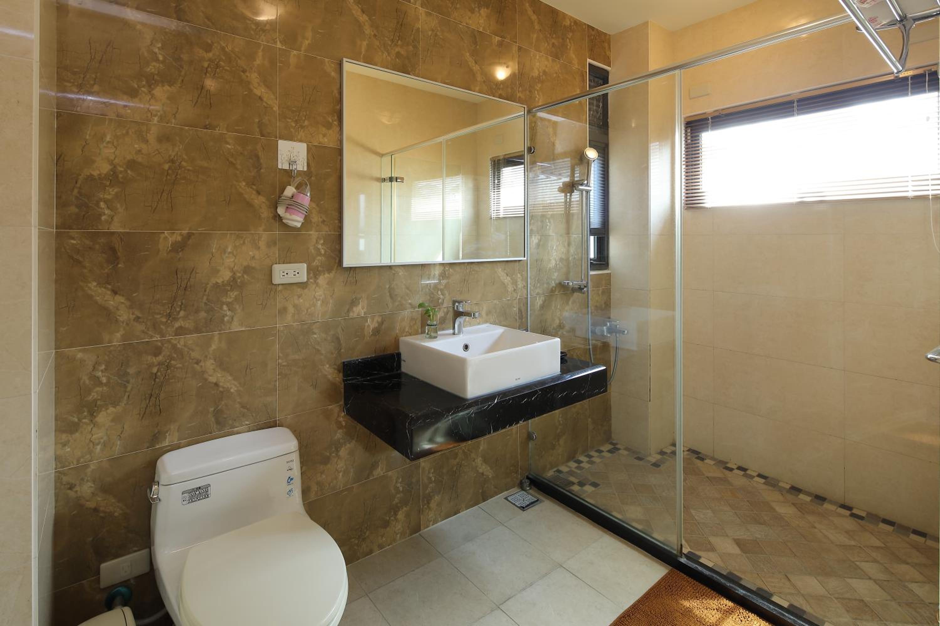 Large Double Room photo 3