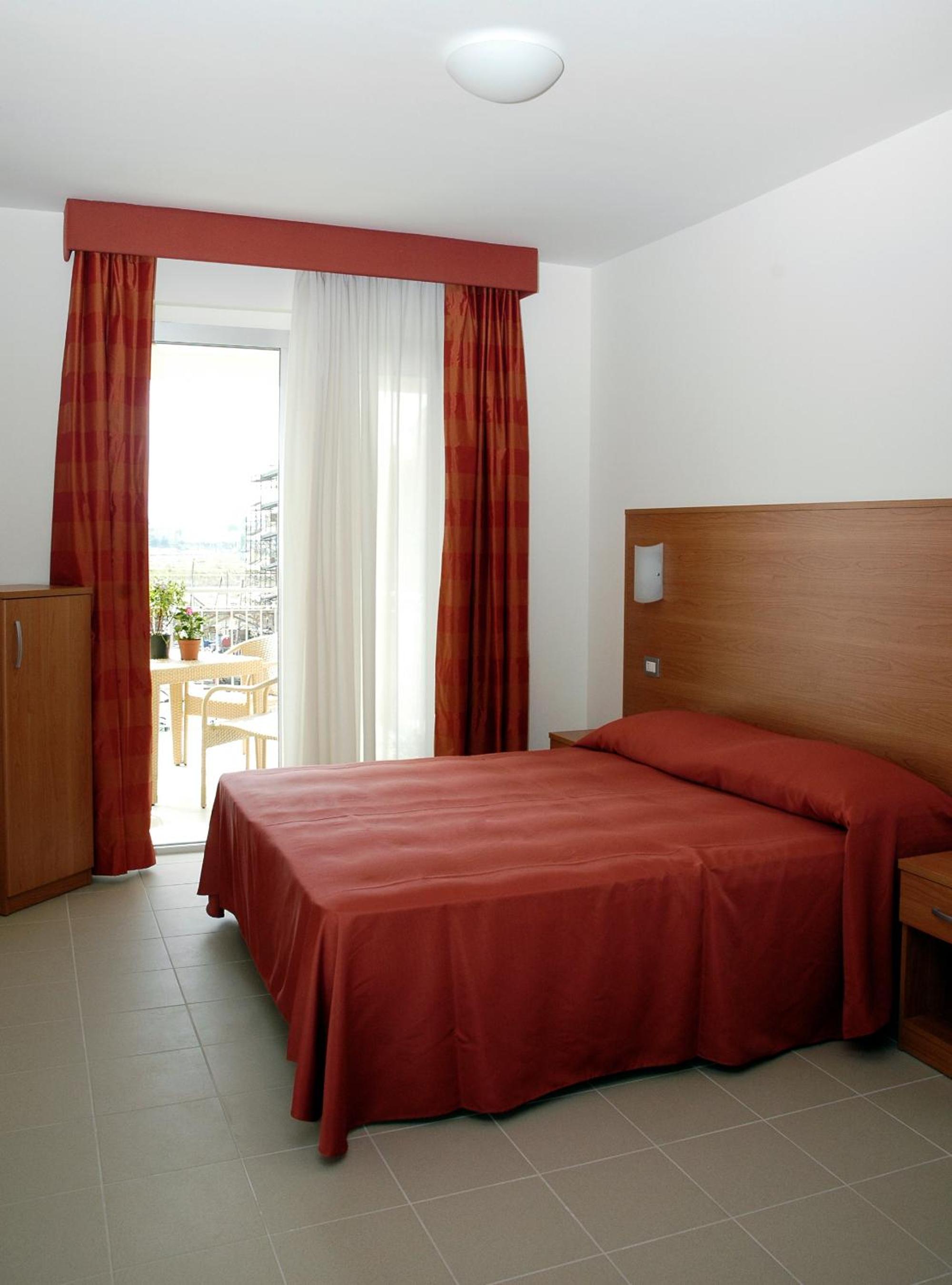 One-Bedroom Apartment (4 Adults) photo 1
