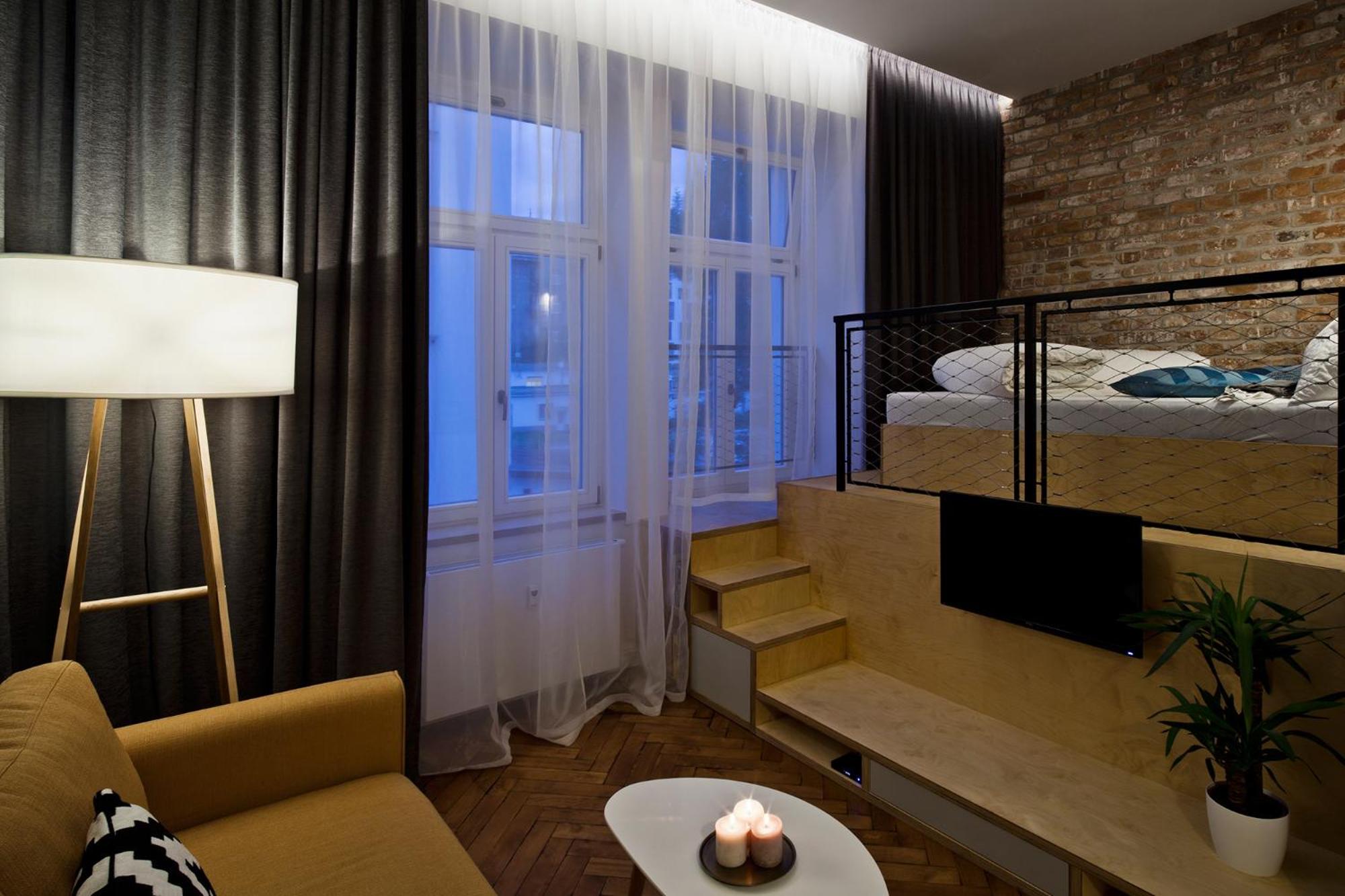 One-Bedroom Apartment - Photo 15