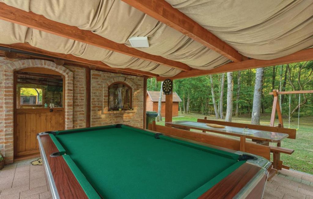 Three-Bedroom Chalet photo 3