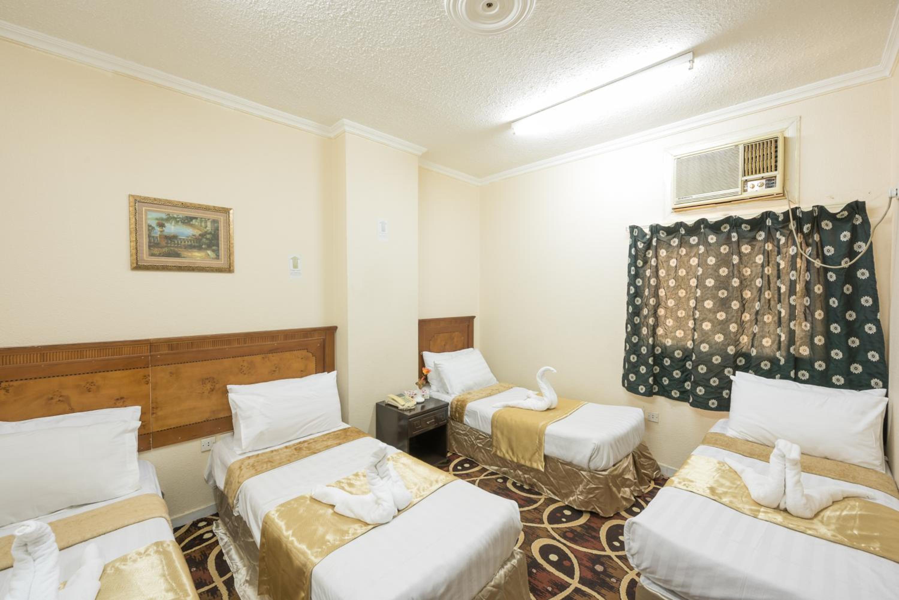 Quadruple Room with Bathroom photo 3