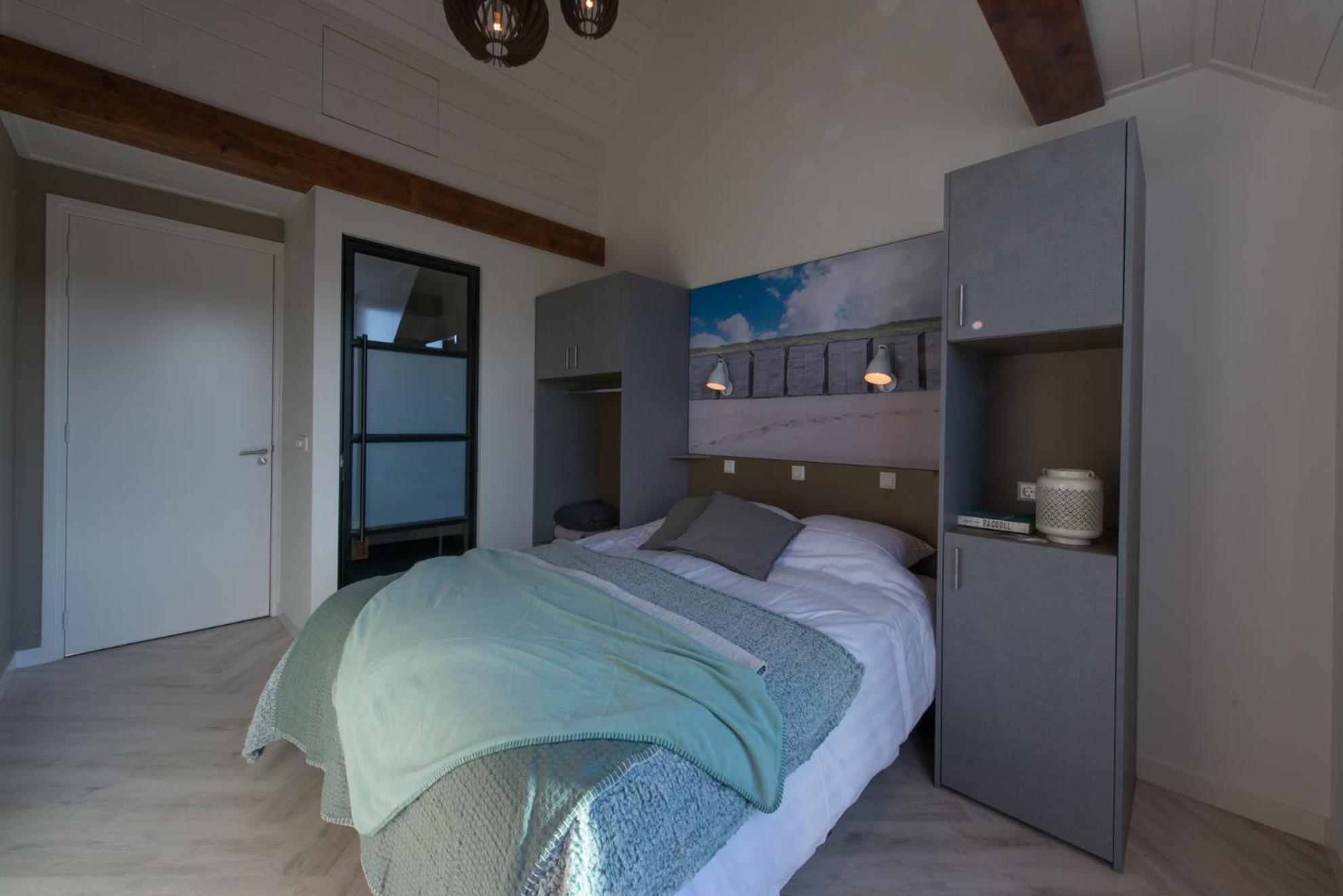 Deluxe Double Room with Balcony photo 3