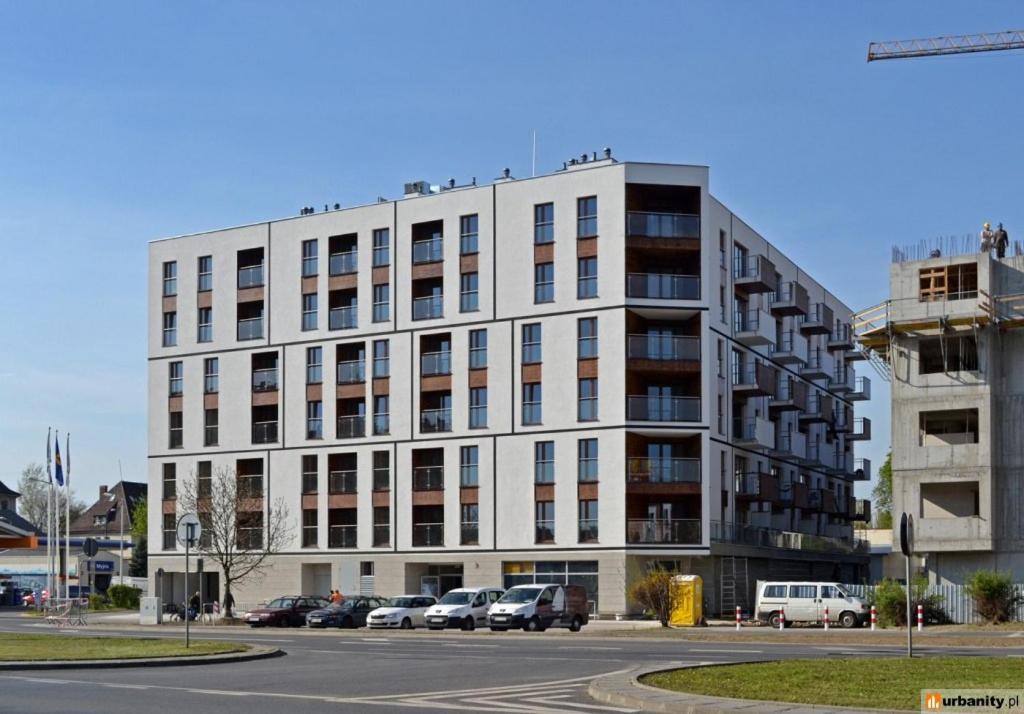 Deluxe Apartment with Balcony - Photo 6