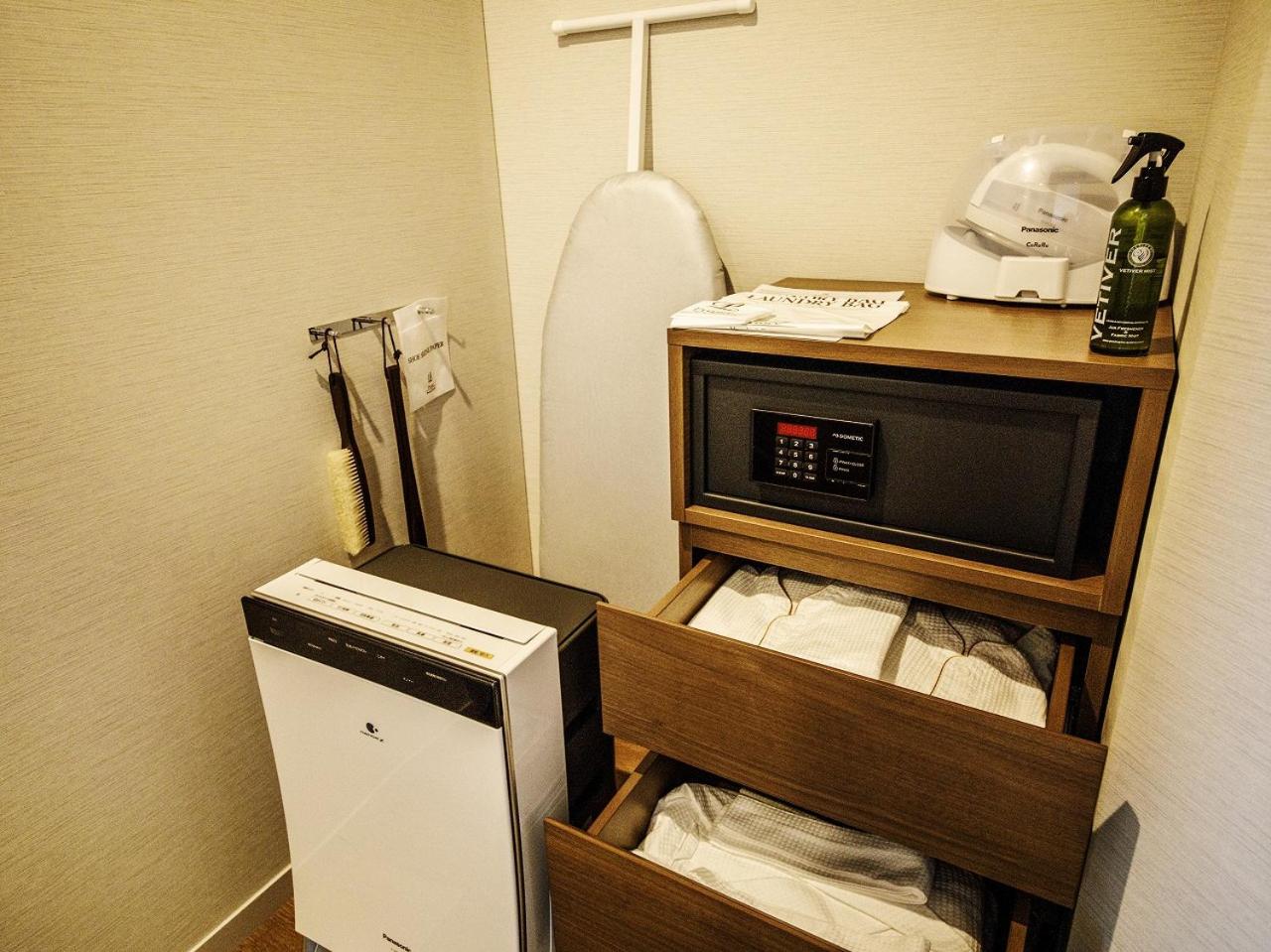 Premium Corner Twin Room with Club Lounge Access ( 3 adult ) photo 2