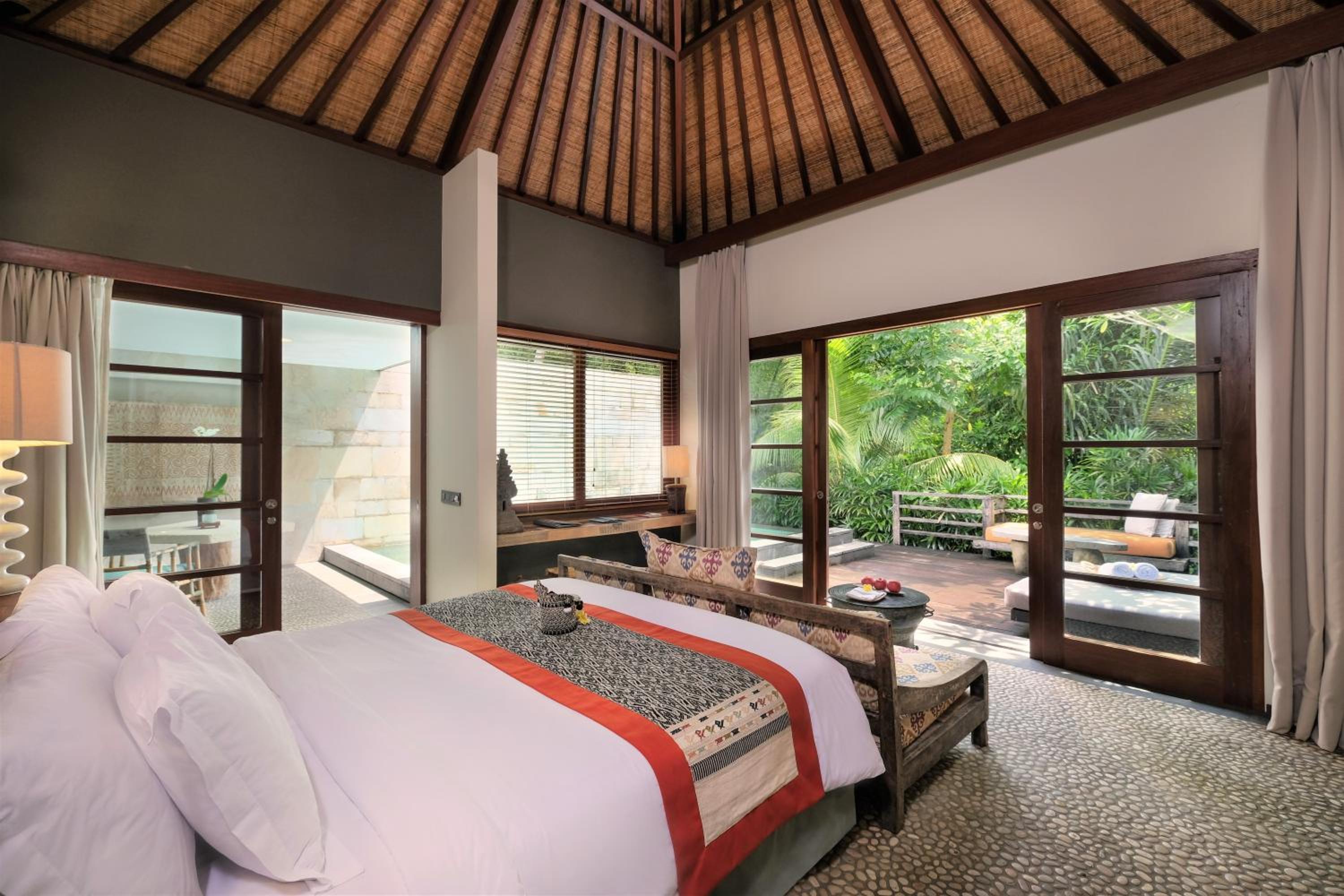 Jungle Pool Villa with Daily Afternoon Tea thumbnail 5