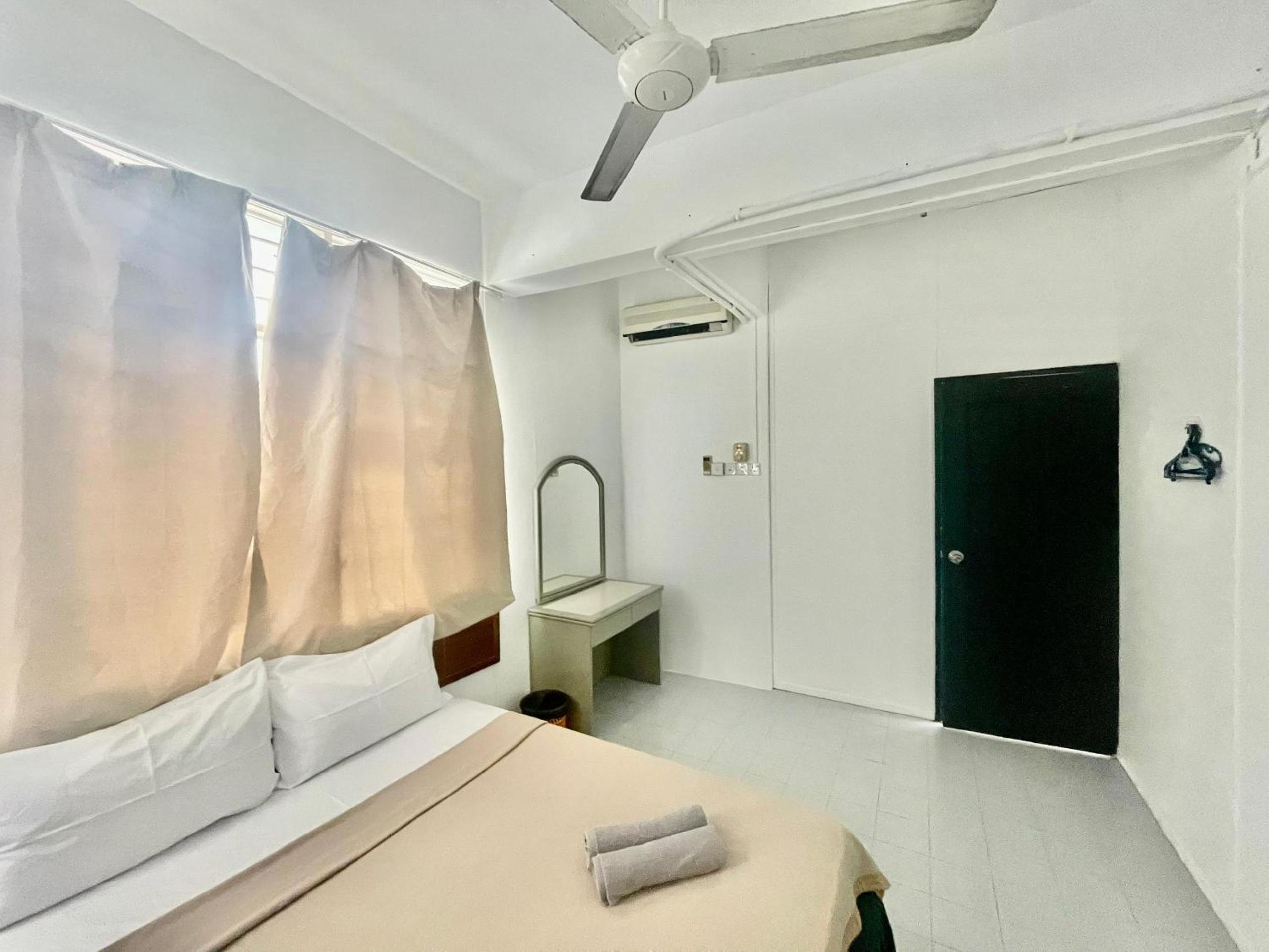 Double Room with Shared Bathroom
