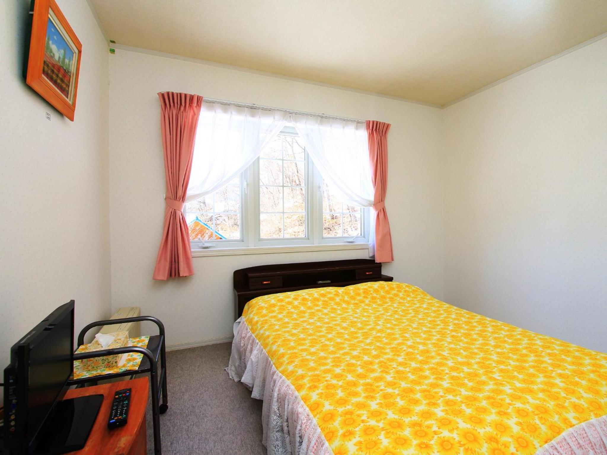 Standard Double Room - Photo 4