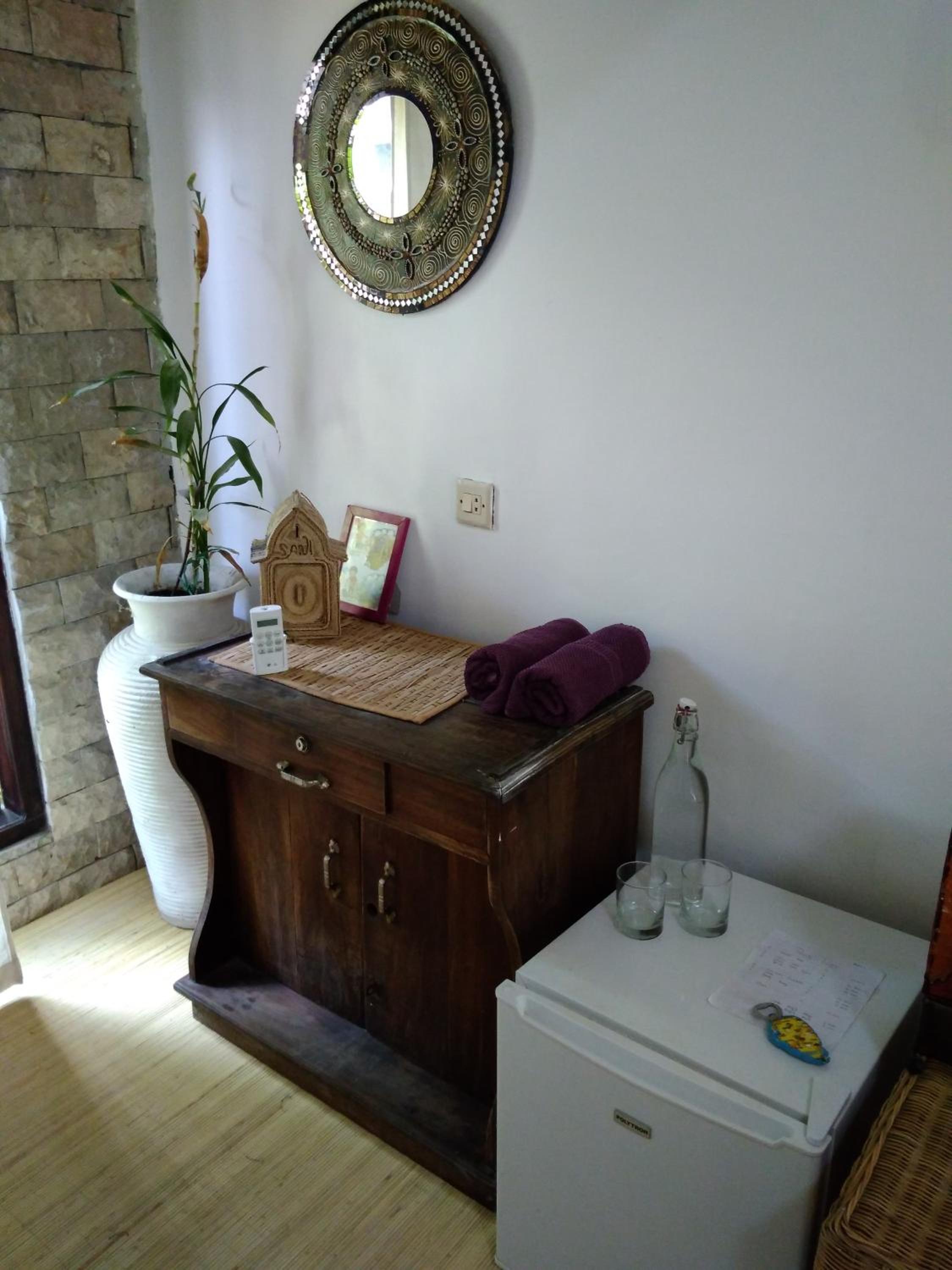 Double Room with Park View - Photo 12