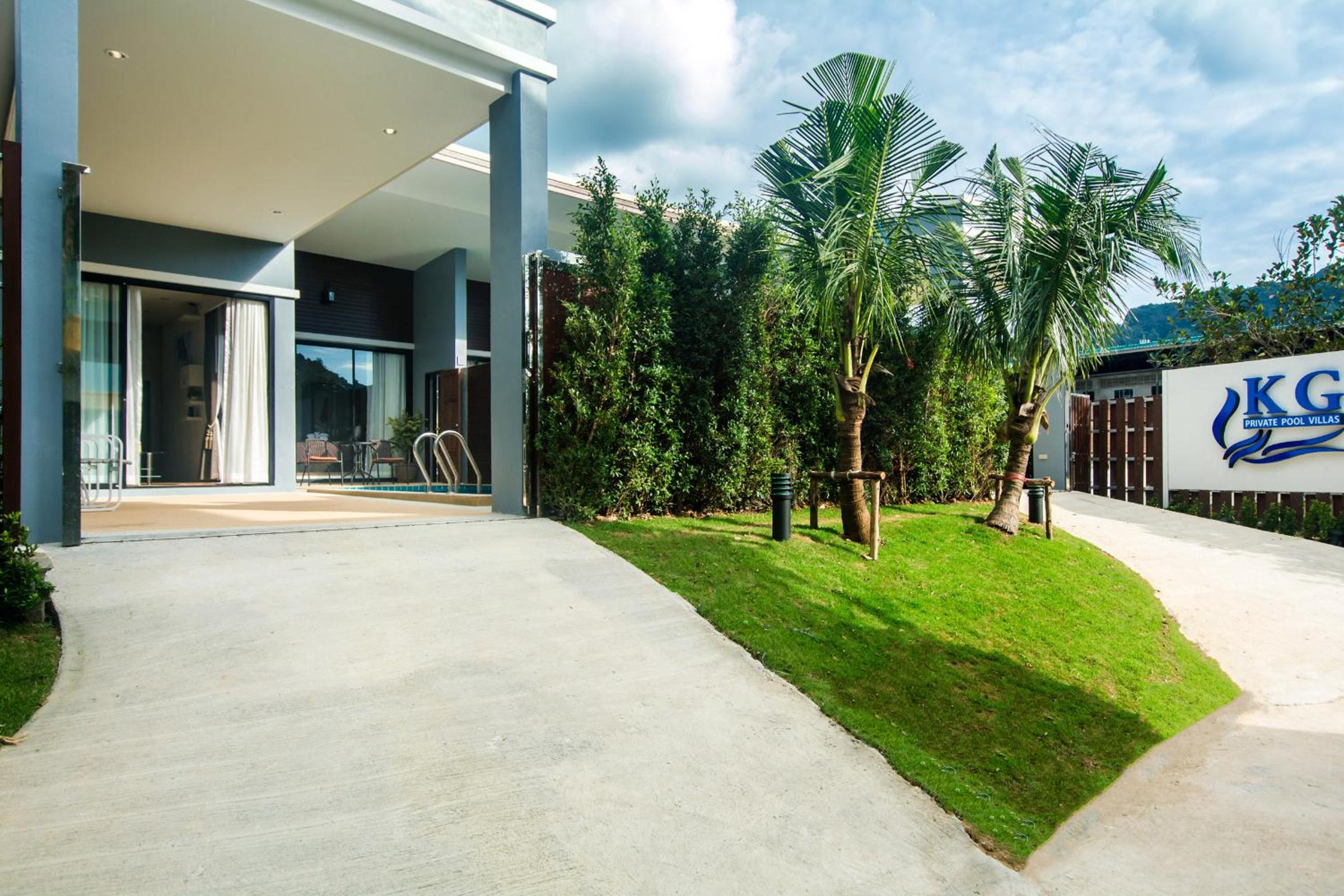 Two Bedroom villa with Private Pool photo 3