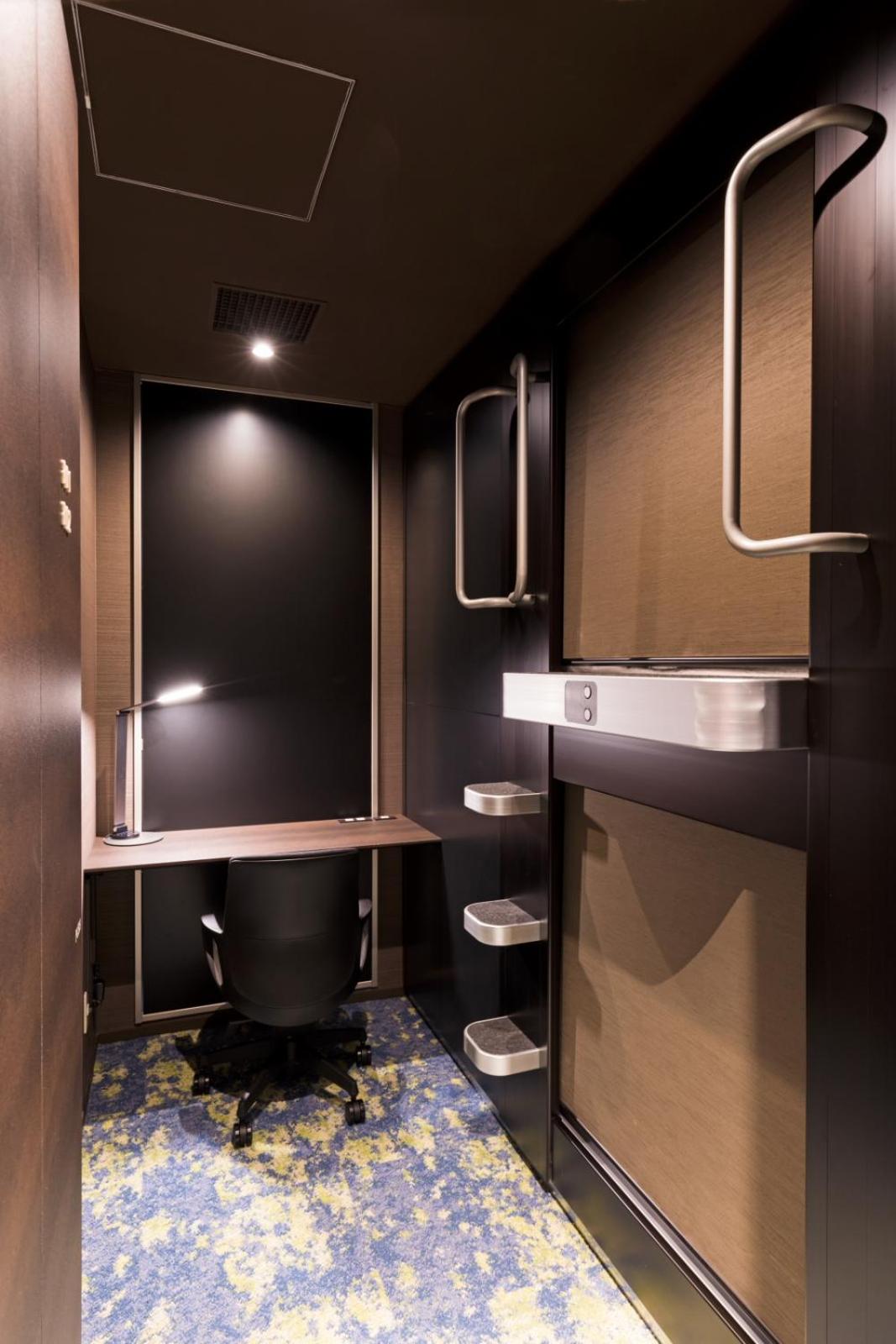 2 Capsule Rooms for Male photo 2