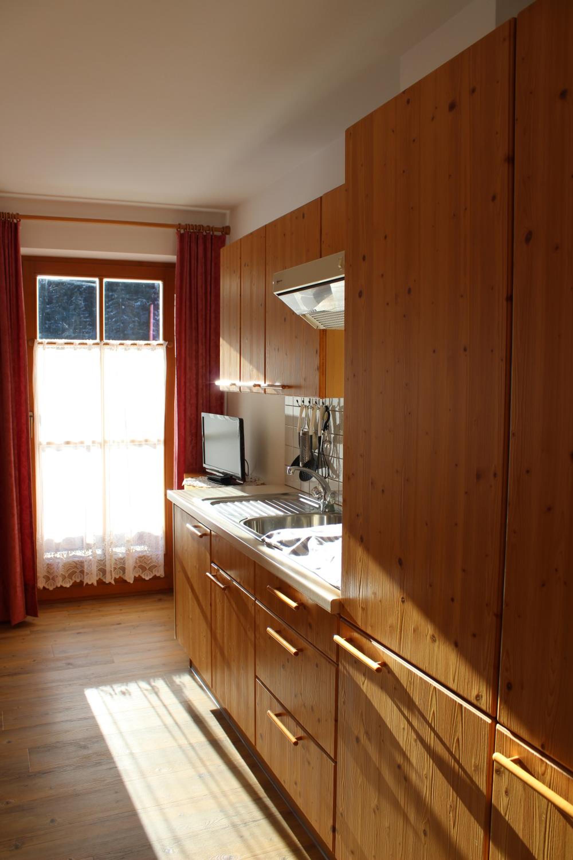 One-Bedroom Apartment photo 3