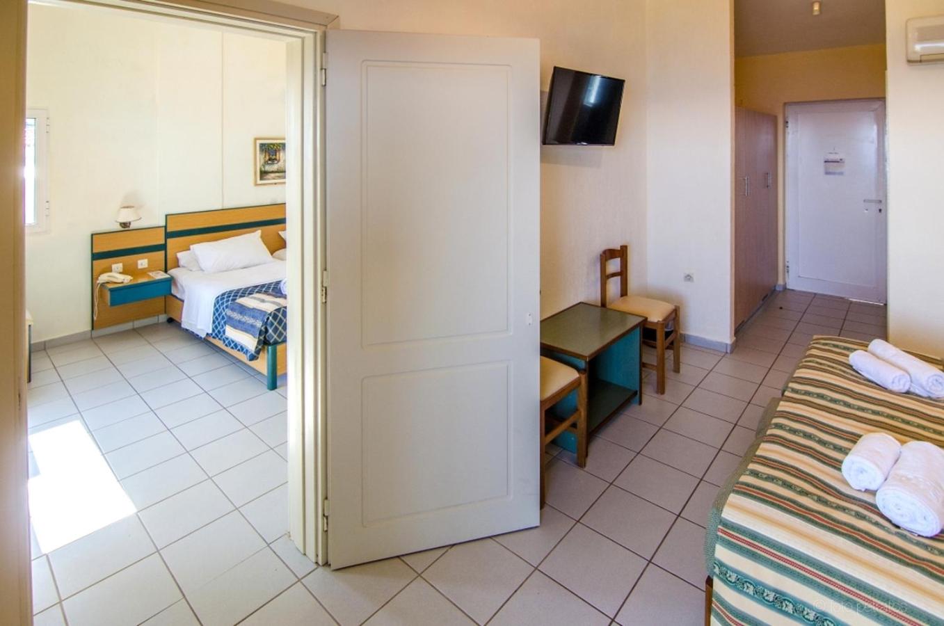 Family Room with Sea View