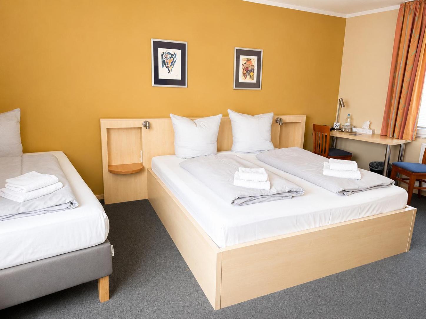 Triple Room with Private Bathroom