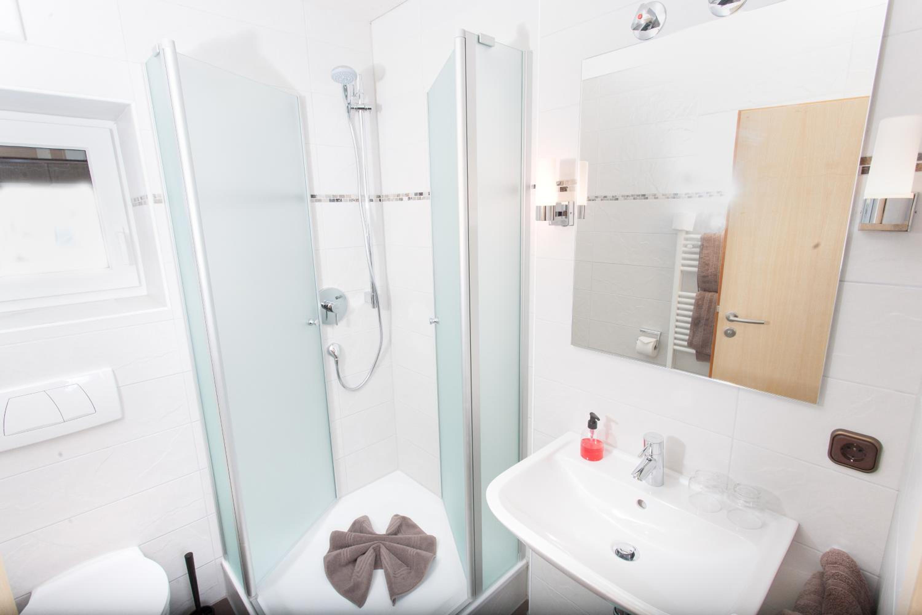 Apartment 33  photo 3